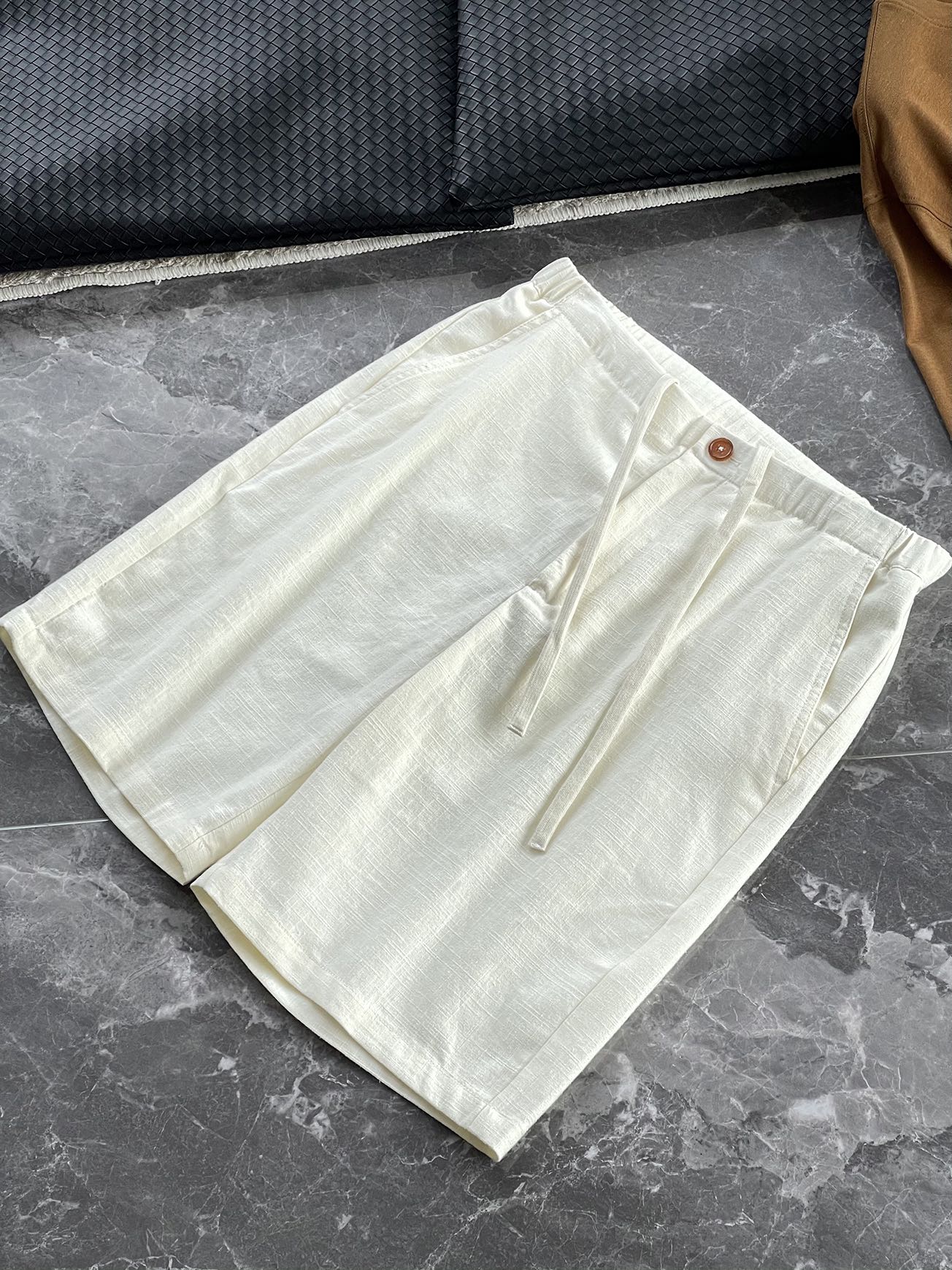 Loro Piana 夏季新款休闲短裤，贸易公司渠货源，高端成衣系列，顶级品相，纯正血统臻品，专柜主推在