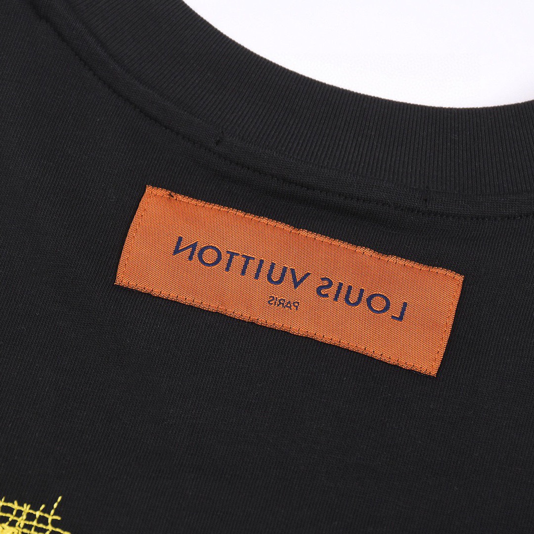 路易威登/Louis Vuitton 夏季新款 前后立体字母刺绣圆领短袖T恤