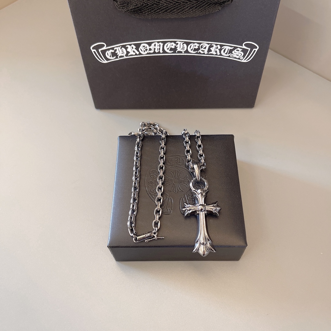 NO:642263,So handsome, the latest Chrome Hearts. No explosions, no hair. Factory direct sales. Original one-to-one replica. Chrome Hearts Black Gold Necklace, Boutique Jewelry, Chrome Hearts, Necklace19860909太帅爆了最新款克罗心 不爆不发 厂家直销 原版一比一复刻 克罗心黑金项链,饰品精品,chrome hearts,necklace,Jewelry