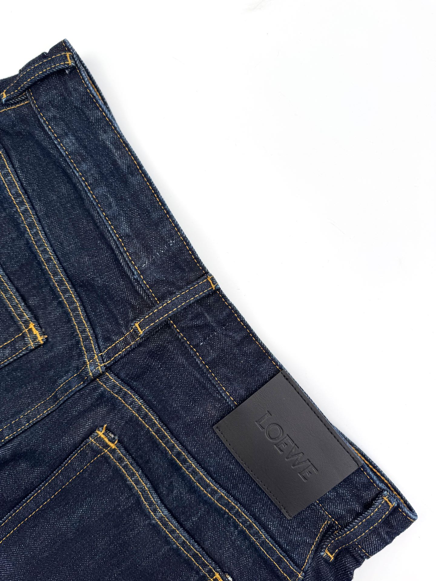 Loewe Loewe Anagram 锥形牛仔裤