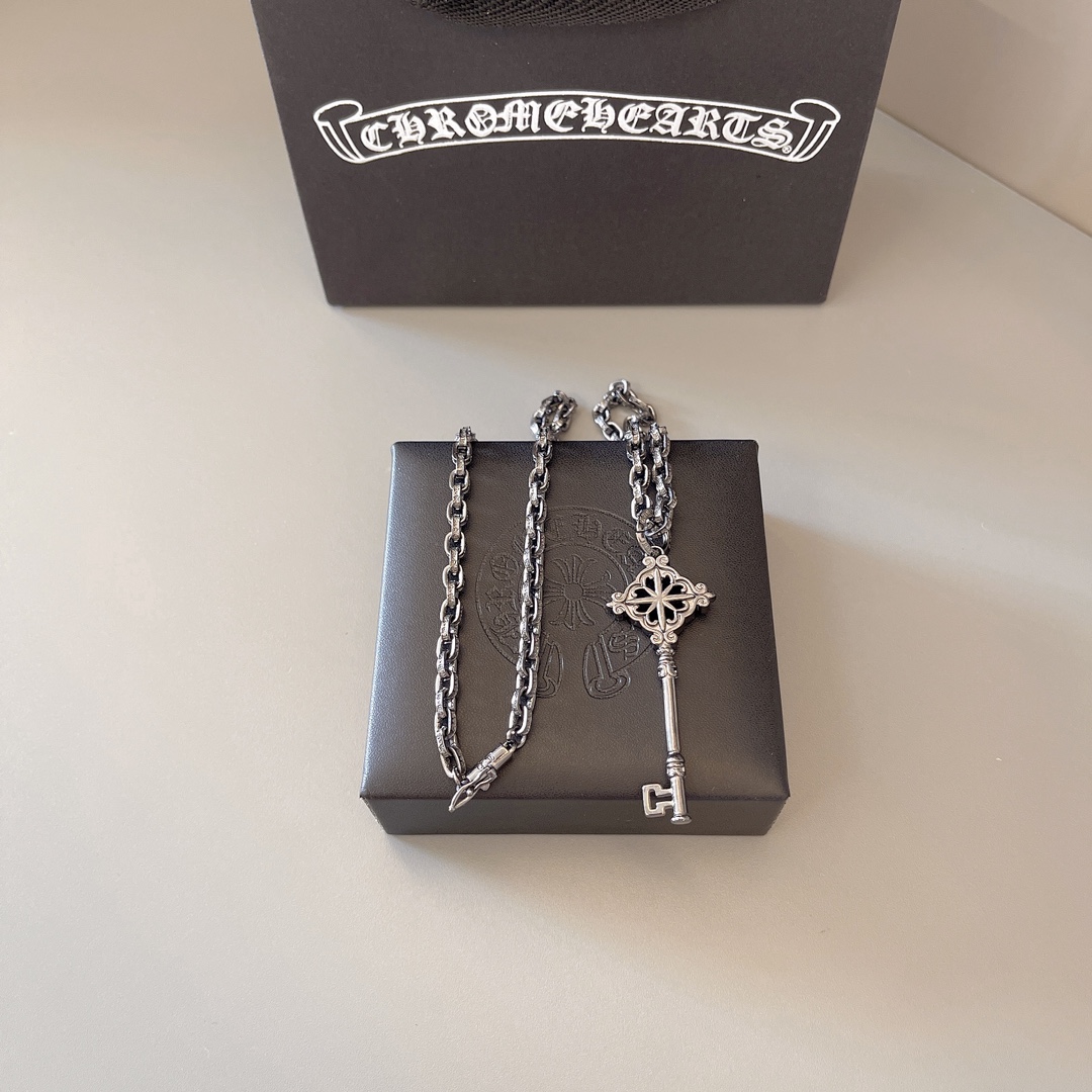 NO:380580,Too handsome and exciting the latest model Croxin, no explosion, factory direct sales, original one-to-one reproduction, Croxin black gold necklace, jewelry boutique, chrome hearts, necklace19860909太帅爆了最新款克罗心 不爆不发 厂家直销 原版一比一复刻 克罗心黑金项链,饰品精品,chrome hearts,necklace,Jewelry