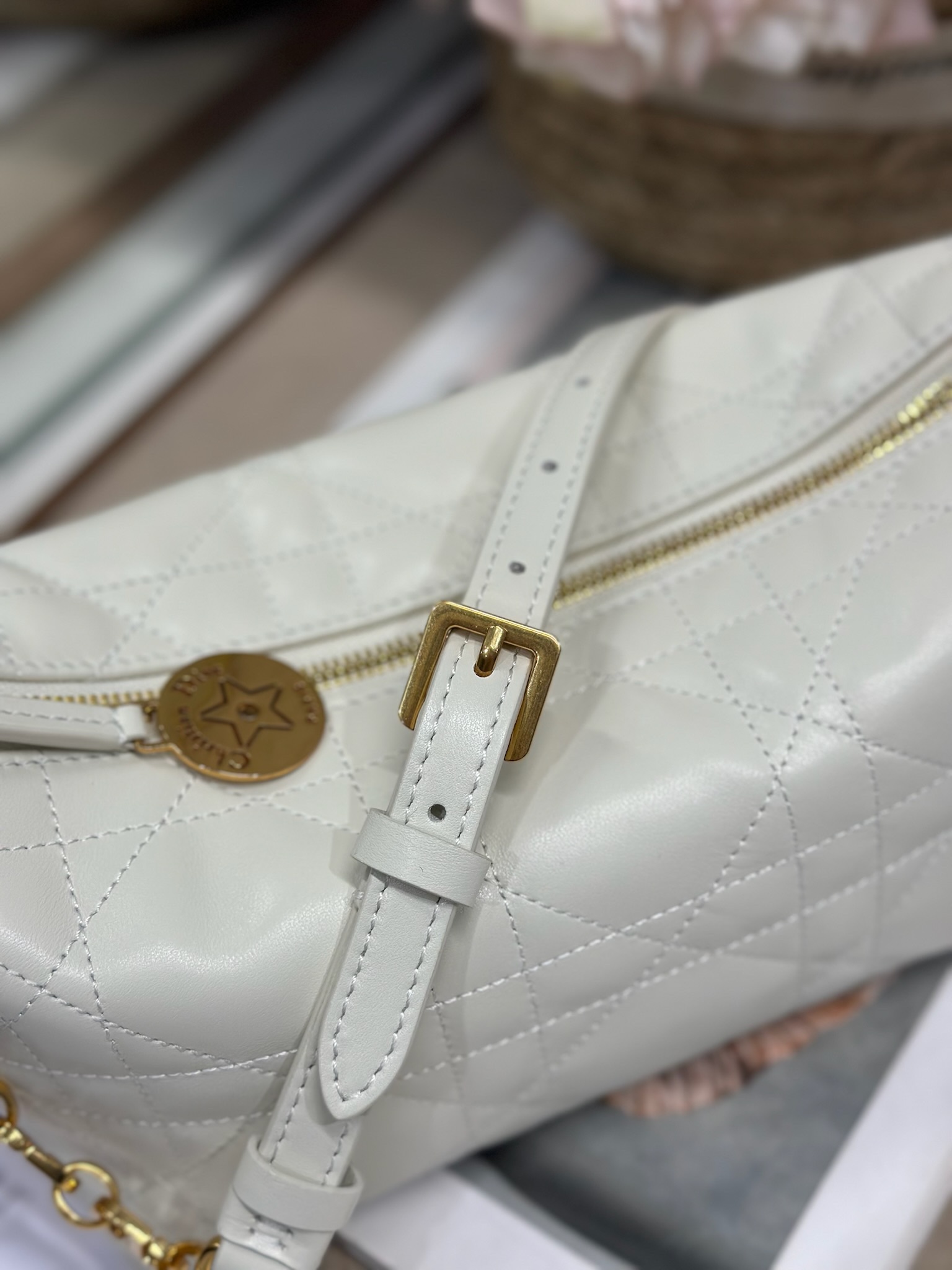 Diorrstar Hobo Chain Bag White Lambskin Leather, Adjustable CD Chain Shoulder Strap 5 i1747635909 6363 5