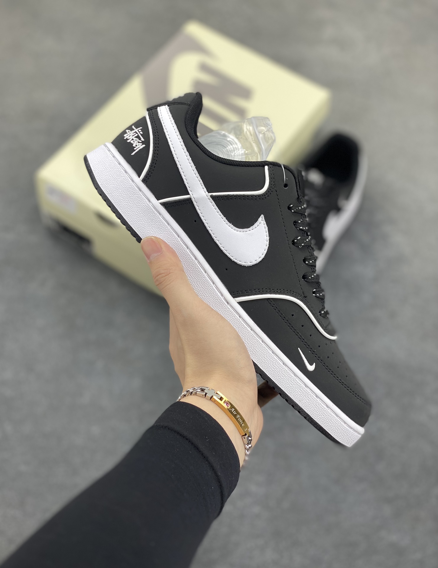 海外爆款 ZP订单 NIKE EBERNON Low prm 小空军低帮百搭透气休闲运动板鞋 独家头层版本 原数据独家私模大底 纯正版型 清洁度完美 货号:FD5188-113 尺码:36 36.5 37.5 38 38.5 39 40 40.5 41 42 42.5 43 44 44.5 45-选品中心