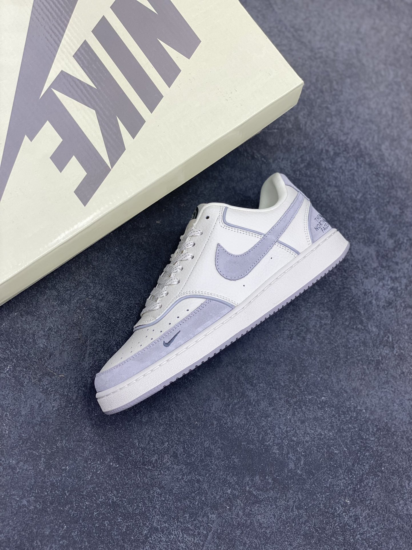 图片[7]-海外爆款 ZP订单 NIKE EBERNON Low prm 小空军低帮百搭透气休闲运动板鞋 独家头层版本 原数据独家私模大底 纯正版型 清洁度完美 货号：FD5188-119 尺码：36 36.5 37.5 38 38.5 39 40 40.5 41 42 42.5 43 44 44.5 45-选品中心