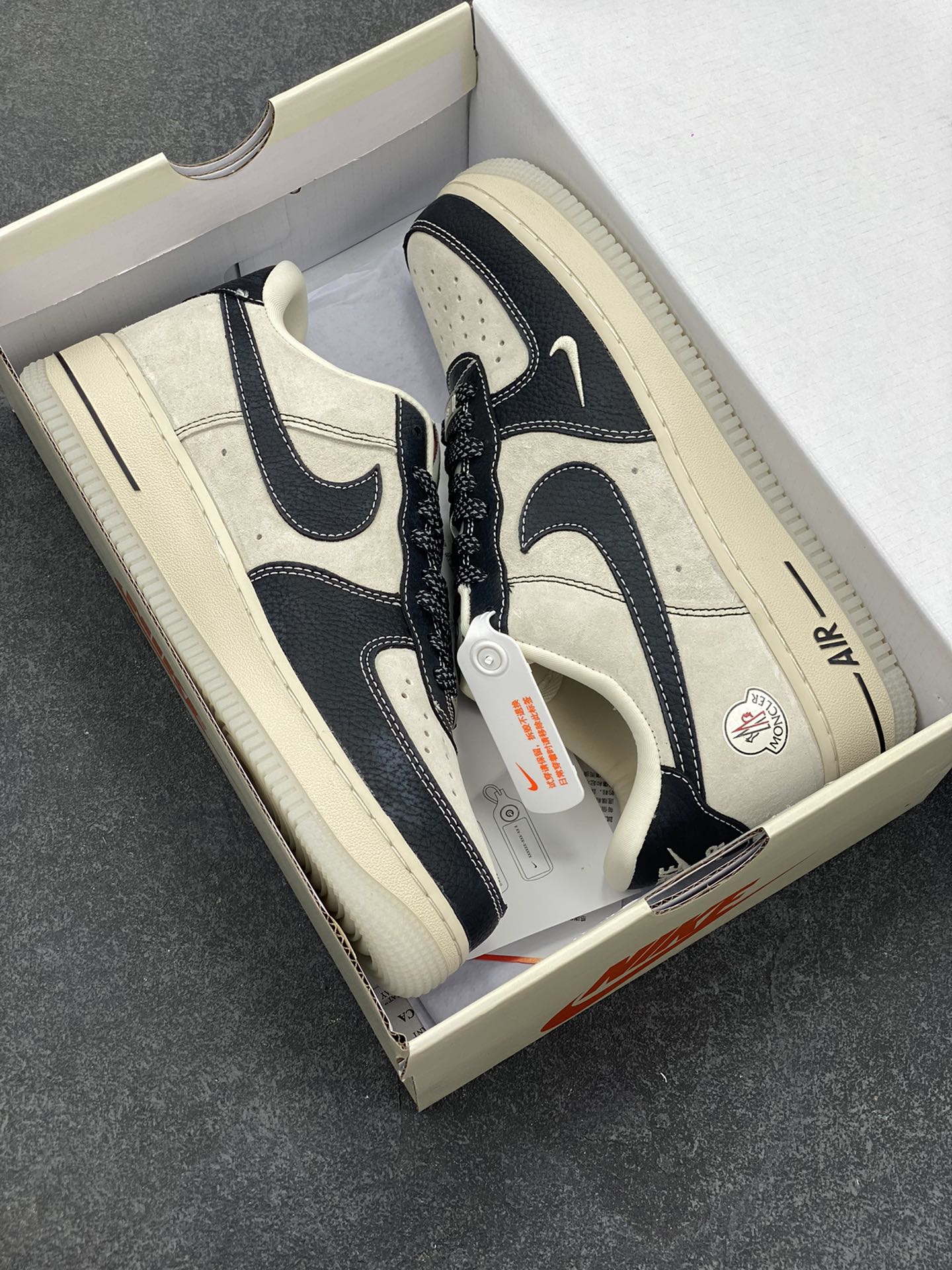 图片[9]-NIke Air Force 1 \’07 Low “蒙口联名–黑荔纹猪八”空军一号 低帮 运动鞋 休闲鞋 折边针车 工艺难度大 原楦头原纸板 原装鞋盒 定制五金配件 内置全掌气垫 原厂鞋底 货号：CH6336-514 尺码：36 36.5 37.5 38 38.5 39 40 40.5 41 42 42.5 43 44 44.5 45-选品中心