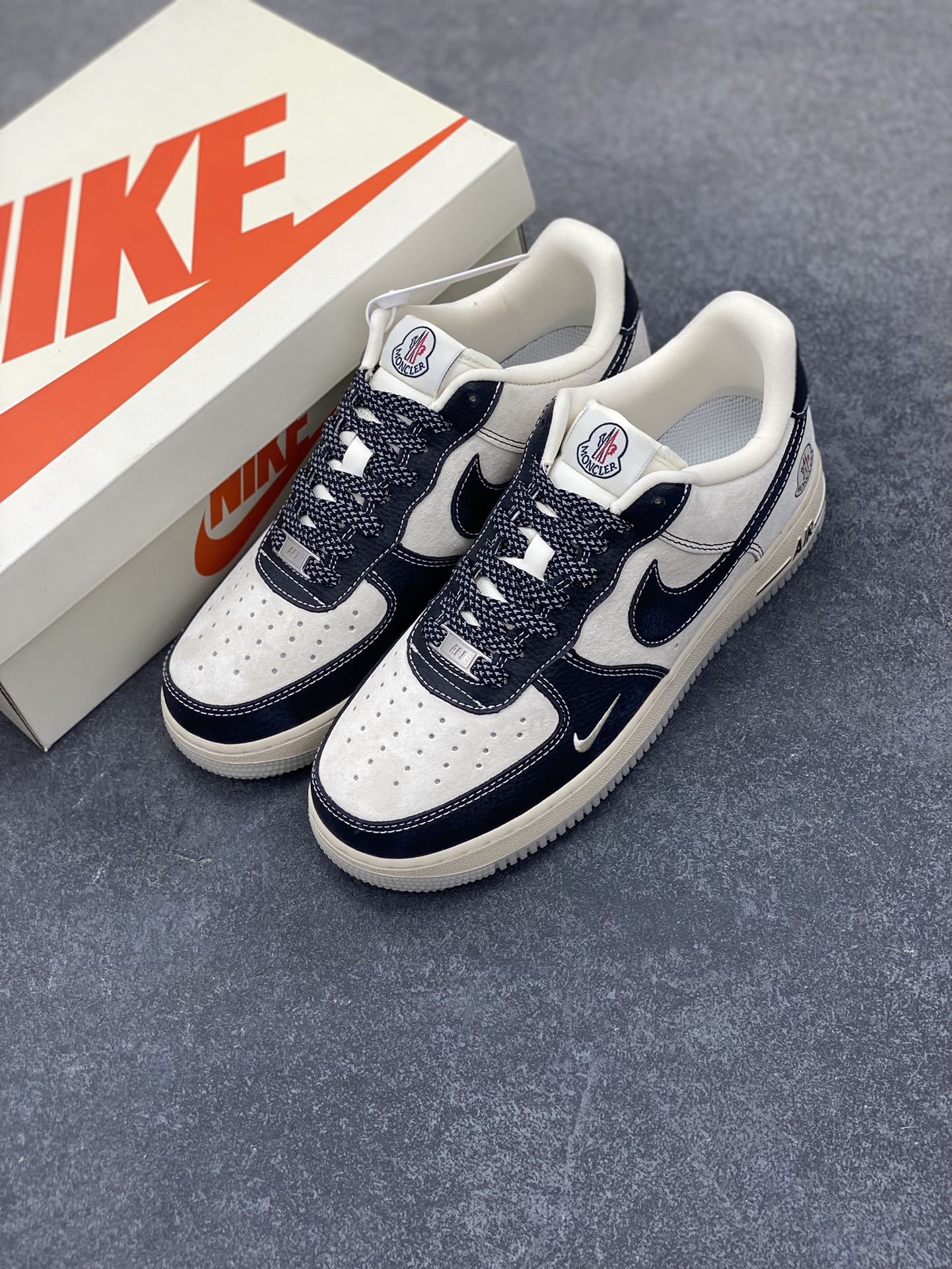 图片[8]-NIke Air Force 1 \’07 Low “蒙口联名–黑荔纹猪八”空军一号 低帮 运动鞋 休闲鞋 折边针车 工艺难度大 原楦头原纸板 原装鞋盒 定制五金配件 内置全掌气垫 原厂鞋底 货号：CH6336-514 尺码：36 36.5 37.5 38 38.5 39 40 40.5 41 42 42.5 43 44 44.5 45-选品中心