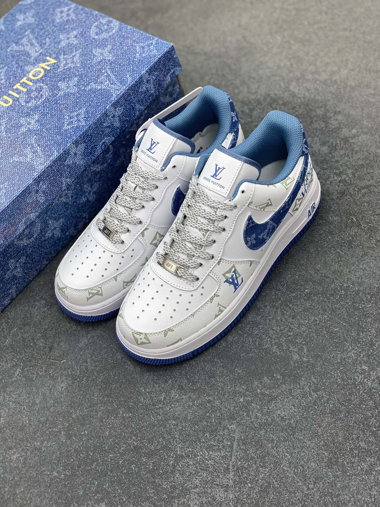 图片[8]-Nike Air Force 1 Low 空军一号低帮百搭休闲运动板鞋。柔软、弹性十足的缓震性能和出色的中底设计，横跨复古与现代的外型结合，造就出风靡全球三十多年的Force 1，直到今天还深受青睐。 货号：DR9868-600 尺码：36 36.5 37.5 38 38.5 39 40 40.5 41 42 42.5 43 44 44.5 45-选品中心