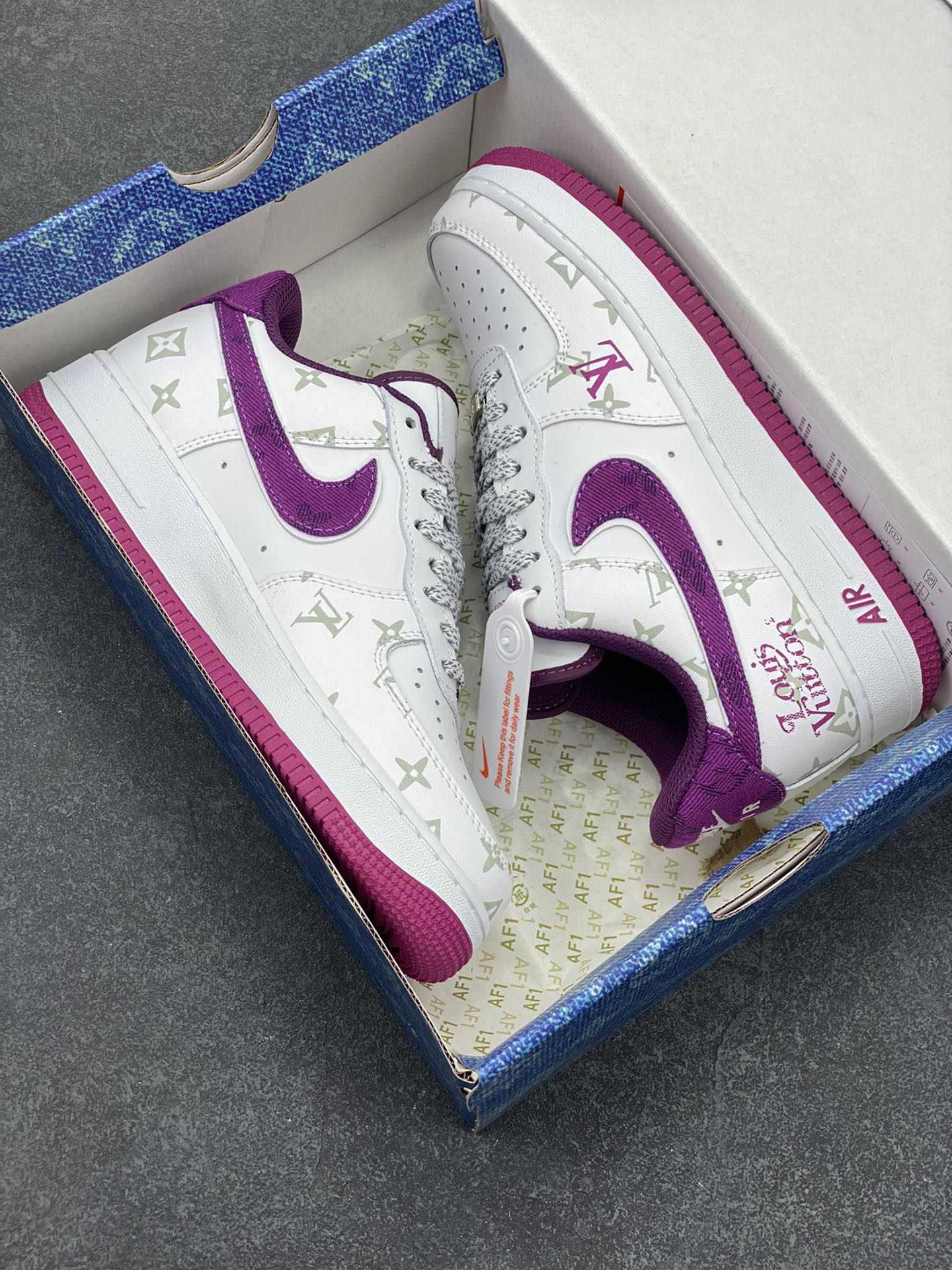 图片[9]-Nike Air Force 1 Low 空军一号低帮百搭休闲运动板鞋。柔软、弹性十足的缓震性能和出色的中底设计，横跨复古与现代的外型结合，造就出风靡全球三十多年的Force 1，直到今天还深受青睐。 货号：CV0670-500 尺码：36 36.5 37.5 38 38.5 39 40 40.5 41 42 42.5 43 44 44.5 45-选品中心