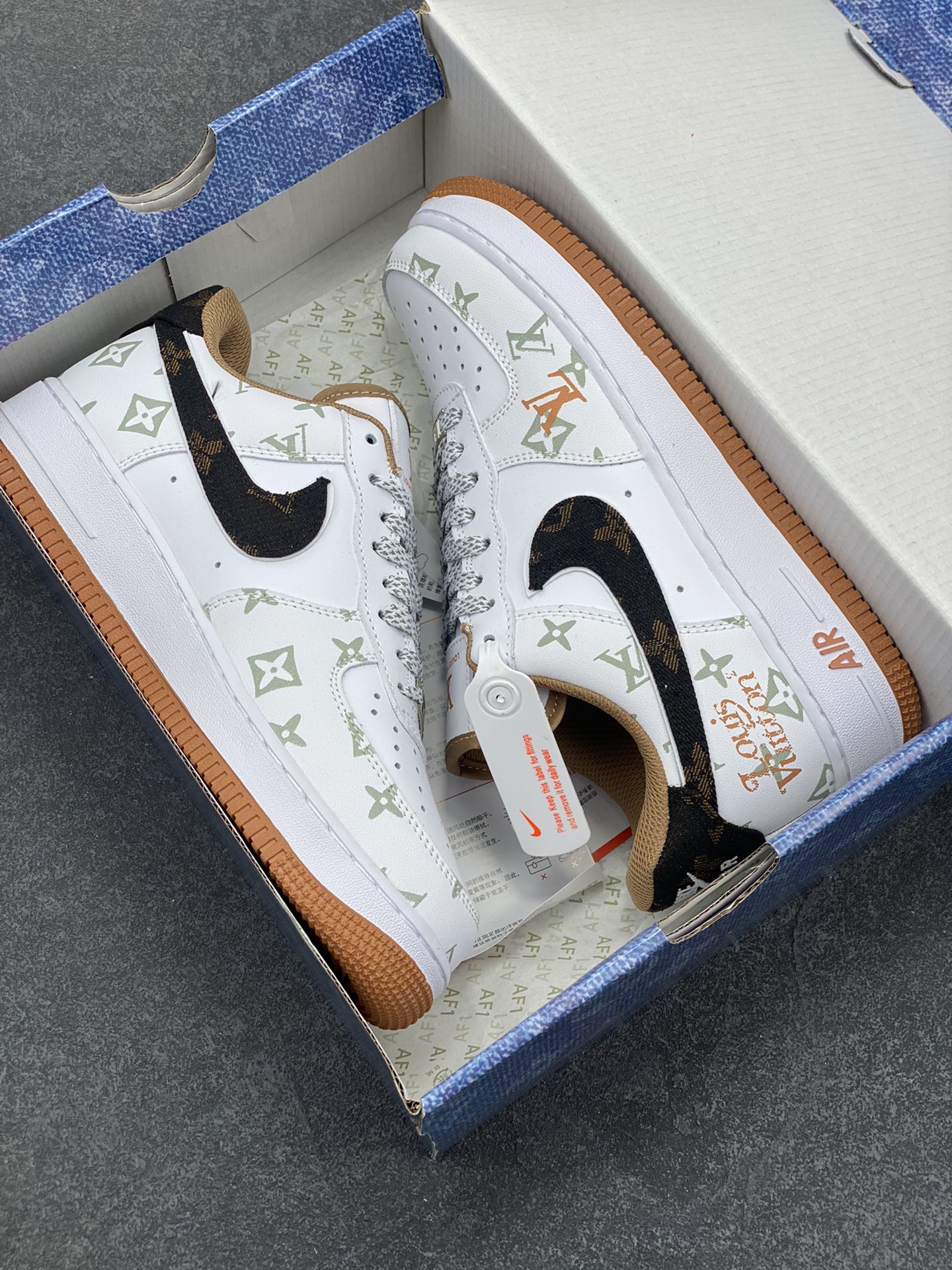 图片[9]-Nike Air Force 1 Low 空军一号低帮百搭休闲运动板鞋。柔软、弹性十足的缓震性能和出色的中底设计，横跨复古与现代的外型结合，造就出风靡全球三十多年的Force 1，直到今天还深受青睐。 货号：CV0670-600 尺码：36 36.5 37.5 38 38.5 39 40 40.5 41 42 42.5 43 44 44.5 45-选品中心