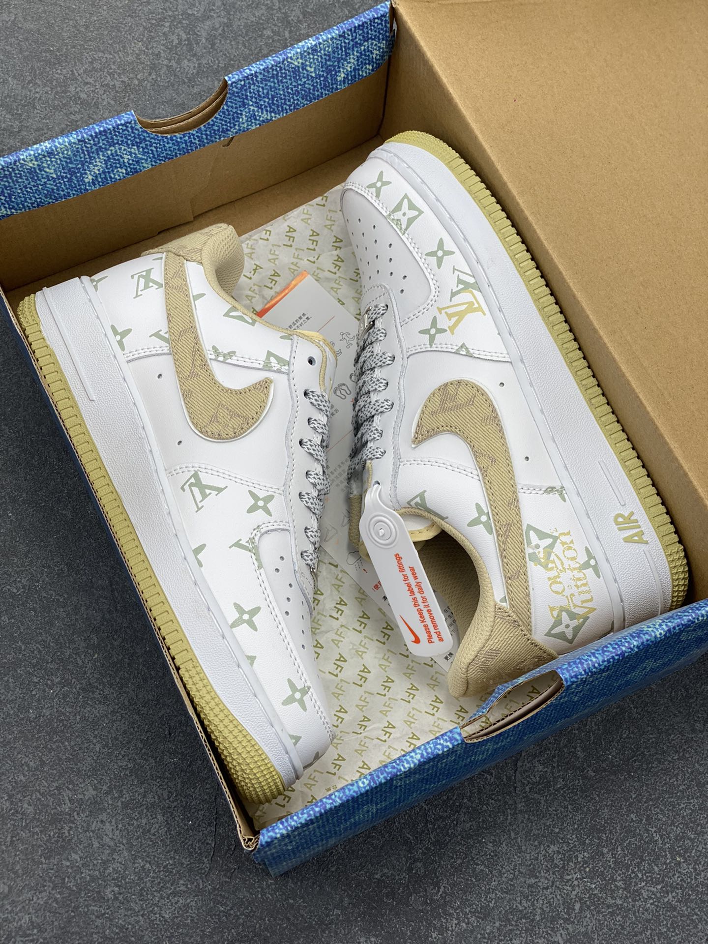 图片[9]-Nike Air Force 1 Low 空军一号低帮百搭休闲运动板鞋。柔软、弹性十足的缓震性能和出色的中底设计，横跨复古与现代的外型结合，造就出风靡全球三十多年的Force 1，直到今天还深受青睐。 货号：CV0670-100 尺码：36 36.5 37.5 38 38.5 39 40 40.5 41 42 42.5 43 44 44.5 45-选品中心