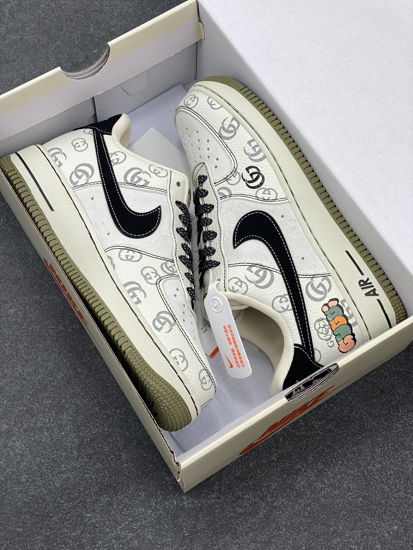 图片[9]-NIke Air Force 1 \’07 Low “古驰联名–经典花纹”空军一号 低帮 运动鞋 休闲鞋 折边针车 工艺难度大 原楦头原纸板 原装鞋盒 定制五金配件 内置全掌气垫 原厂鞋底 货号：CH6336-516 尺码：36 36.5 37.5 38 38.5 39 40 40.5 41 42 42.5 43 44 44.5 45-选品中心