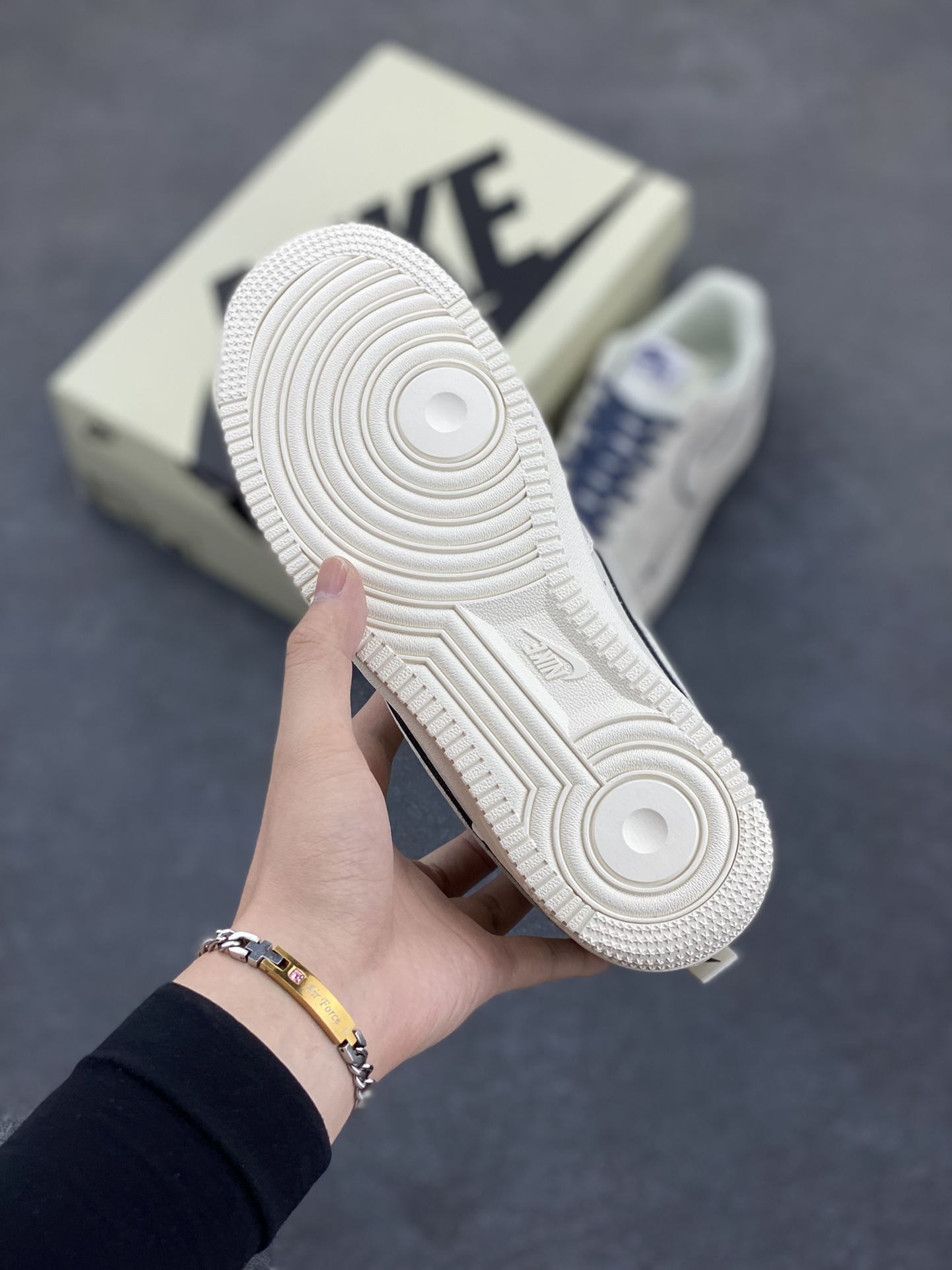 图片[5]-Nike Air Force 1 Low \’07 “经典深蓝小勾”满天星低帮空军一号休闲板鞋 定制皮料 3M反光 原楦原纸板 纯正版型 清洁度完美 内置全掌气垫 货号：MJ0319-029 尺码：36 36.5 37.5 38 38.5 39 40 40.5 41 42 42.5 43 44 44.5 45-选品中心