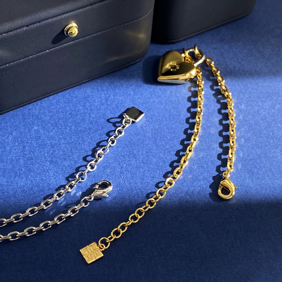 Givenchy 18k Gold Lock-Down Bracelet Design Summary: Two-Tone Brass, 12.8g, 20.7cm Length - 图片 8