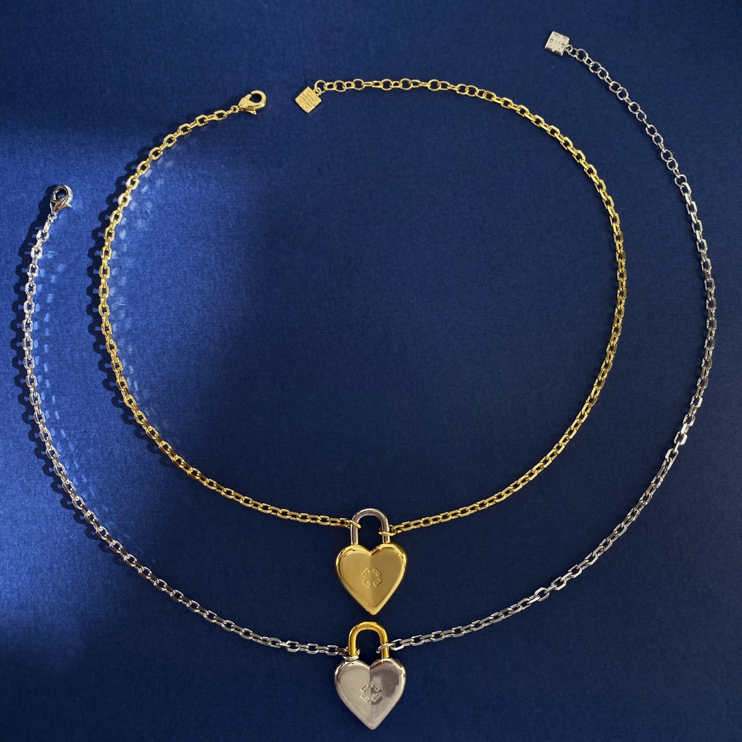 GIVENCHY Gold Heart Lock Necklace: 18k Brass, 21.6g, 40cm+6.3cm Length - 图片 1