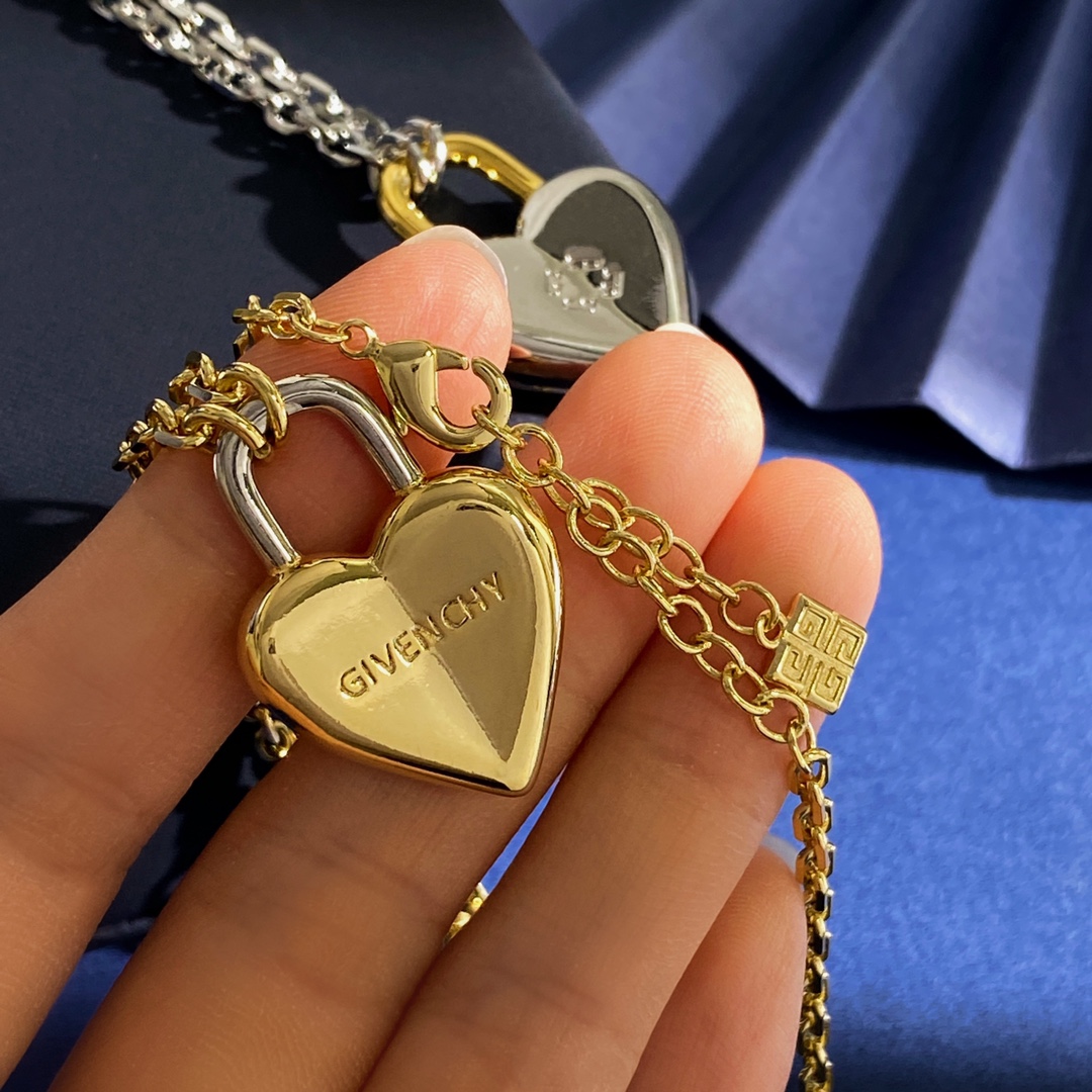 GIVENCHY Gold Heart Lock Necklace: 18k Brass, 21.6g, 40cm+6.3cm Length - 图片 4