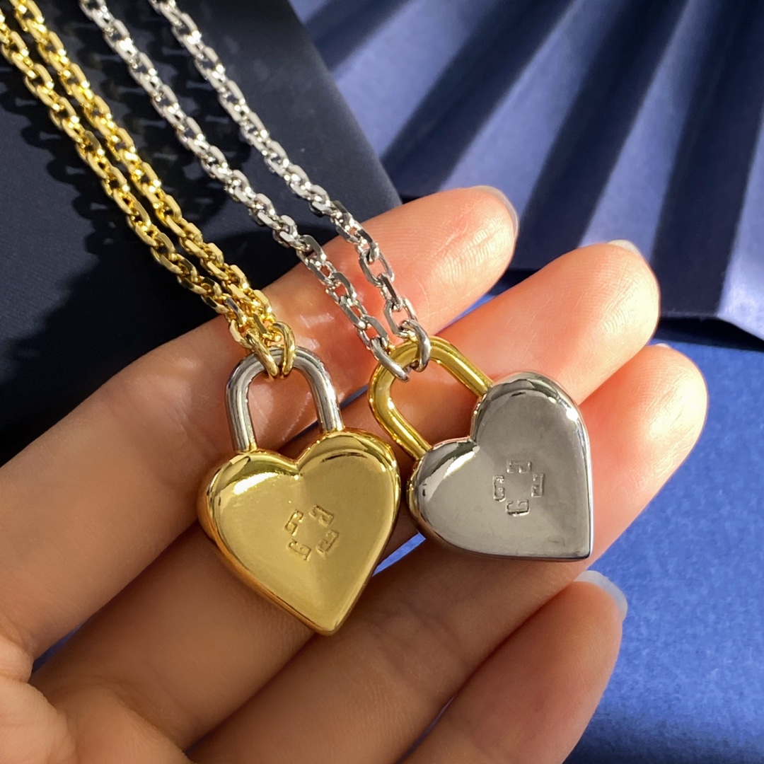 GIVENCHY Gold Heart Lock Necklace: 18k Brass, 21.6g, 40cm+6.3cm Length - 图片 8