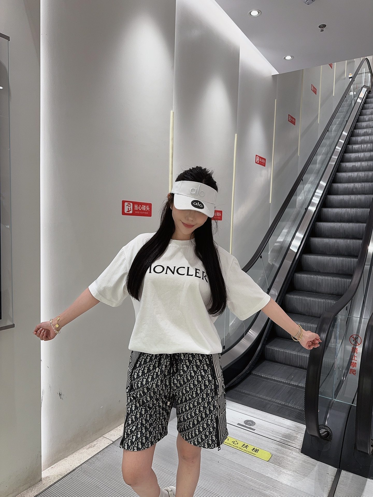 DIOR/迪奥 条纹织带老花短裤 上身效果#