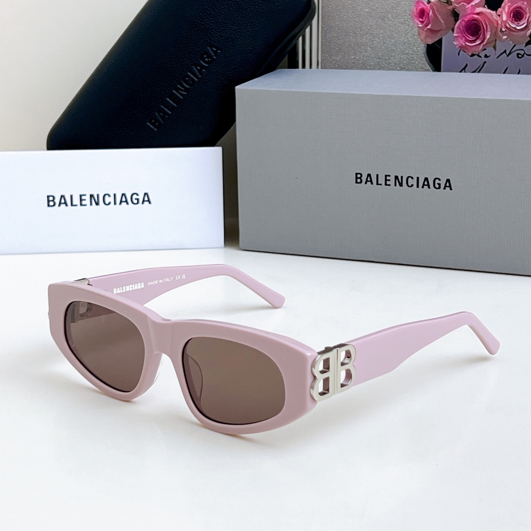  BALENCIAGA BB0095 高版本
Size53口19-135 巴黎世家双B标志
最新官网11