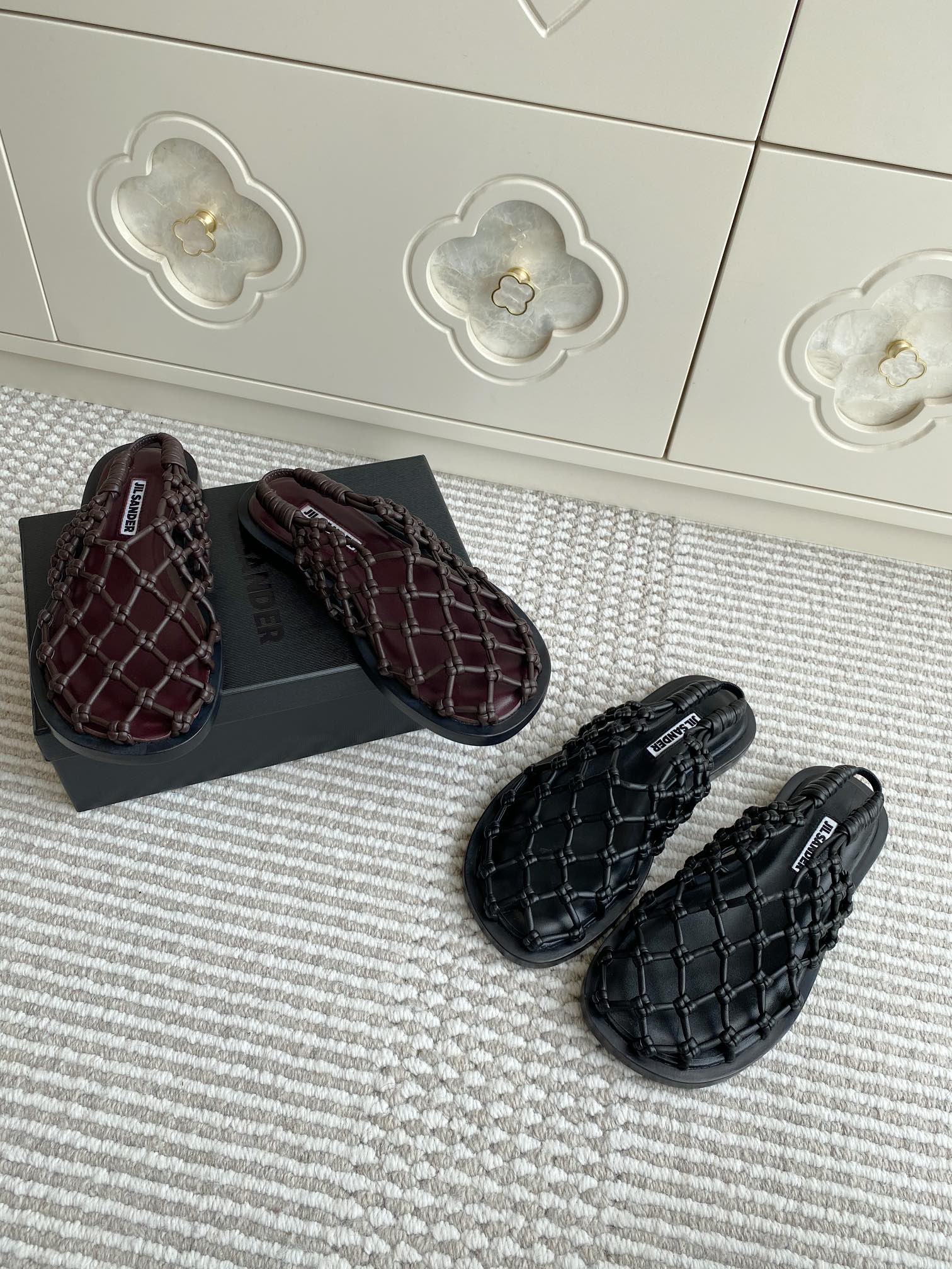 NO:403109,Jilsander·Holved woven sandals·35-40,Semi-torque,jil sander,sandals19860909Jilsander·镂空编织凉鞋·35-40,半拖,jil sander,sandals,Women's Shoes