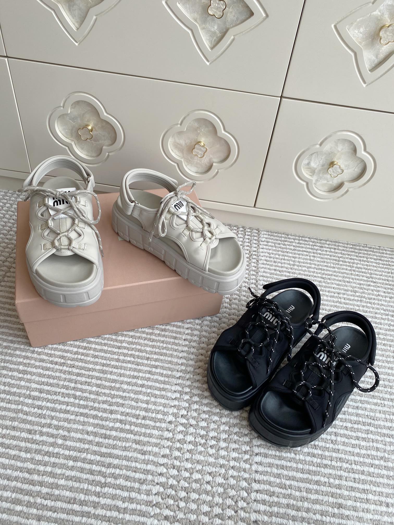 NO:403080,Miumiu·Striped Thick-soled Sandals·35-40,Sandals,Miumiu,Sandals19860909Miumiu·绑带厚底凉鞋·35-40,凉鞋,miumiu,sandals,Women's Shoes