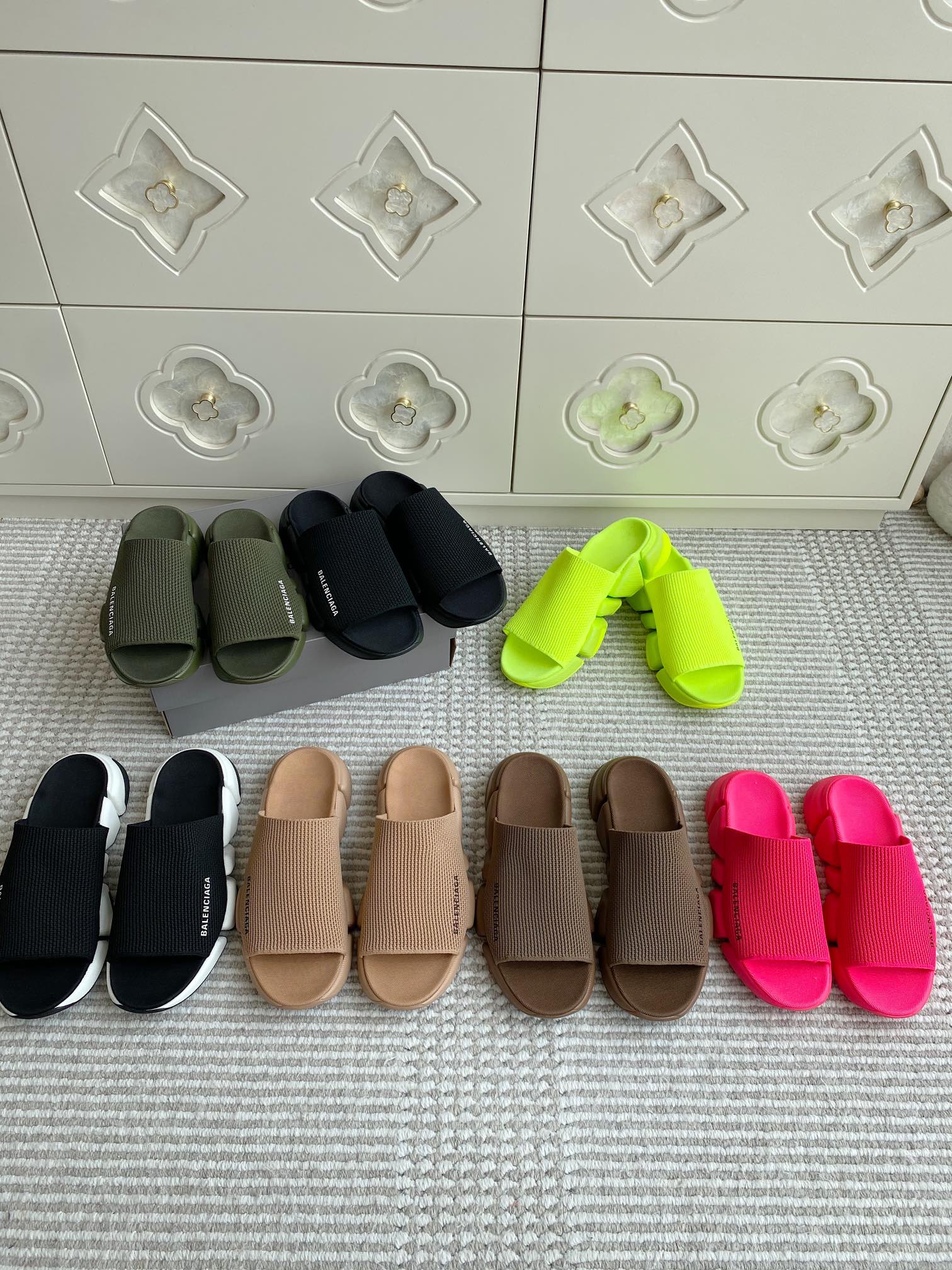 NO:403061,balenciaga·Balenciaga·Hydross Slippers·35-46,Slippers,balenciaga,balenciaga,slippers19860909balenciaga·巴黎世家·厚底拖鞋·35-46,拖鞋,balenciaga,balenciaga,slippers,Women's Shoes
