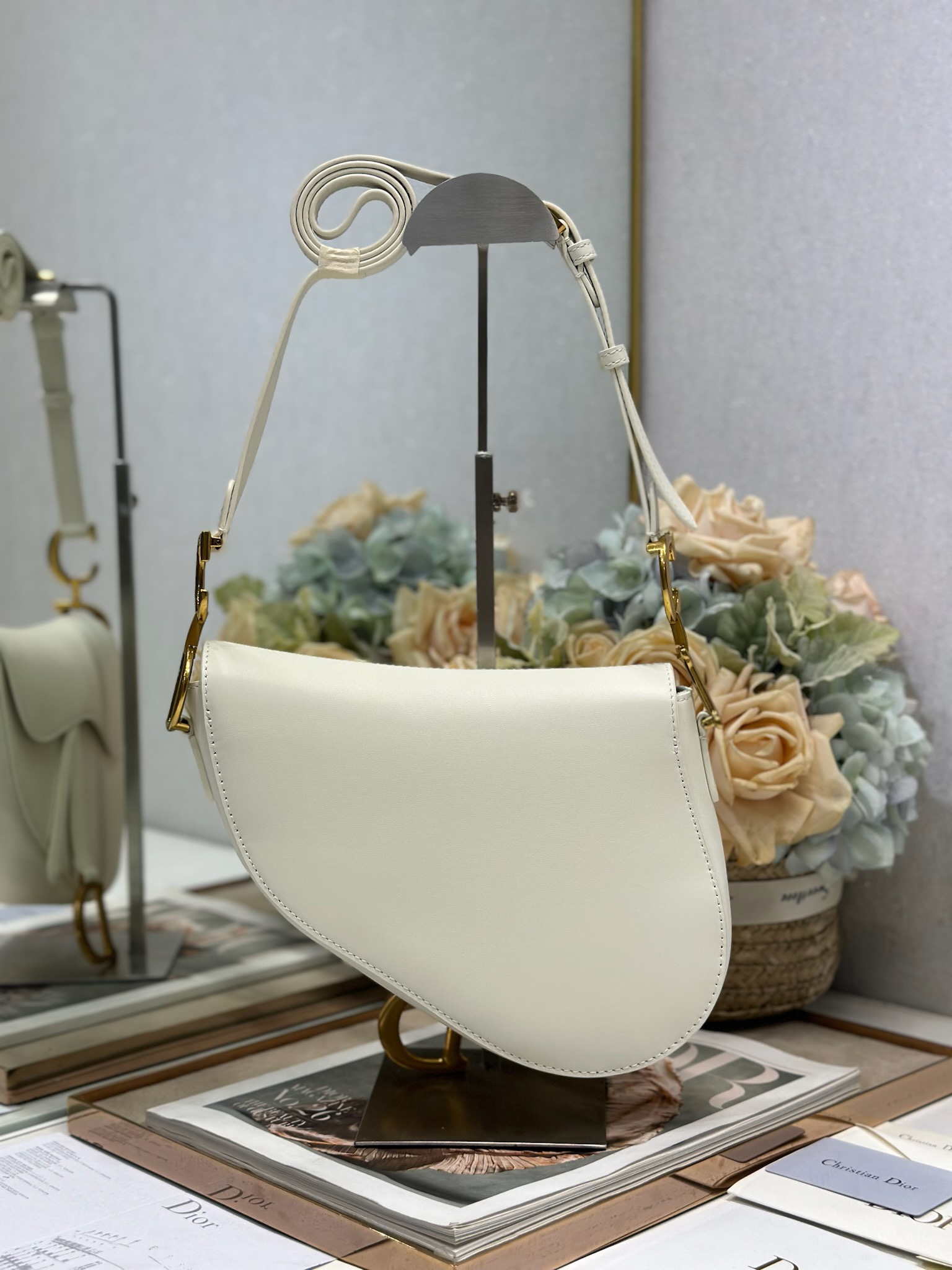 Dior Soft Saddle Bag, White Leather, Medium Size with Adjustable Strap 5 i1747729670 148 3