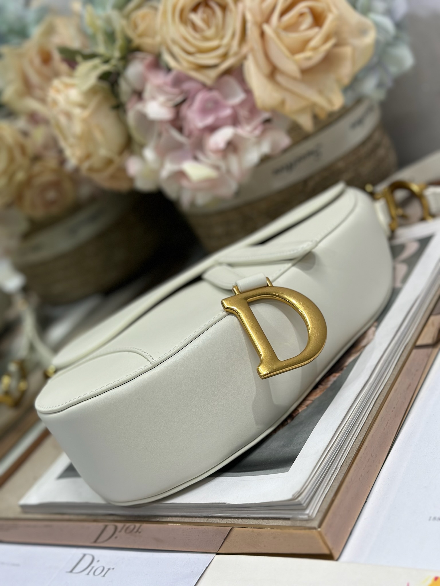 Dior Soft Saddle Bag, White Leather, Medium Size with Adjustable Strap 7 i1747729670 4397 5