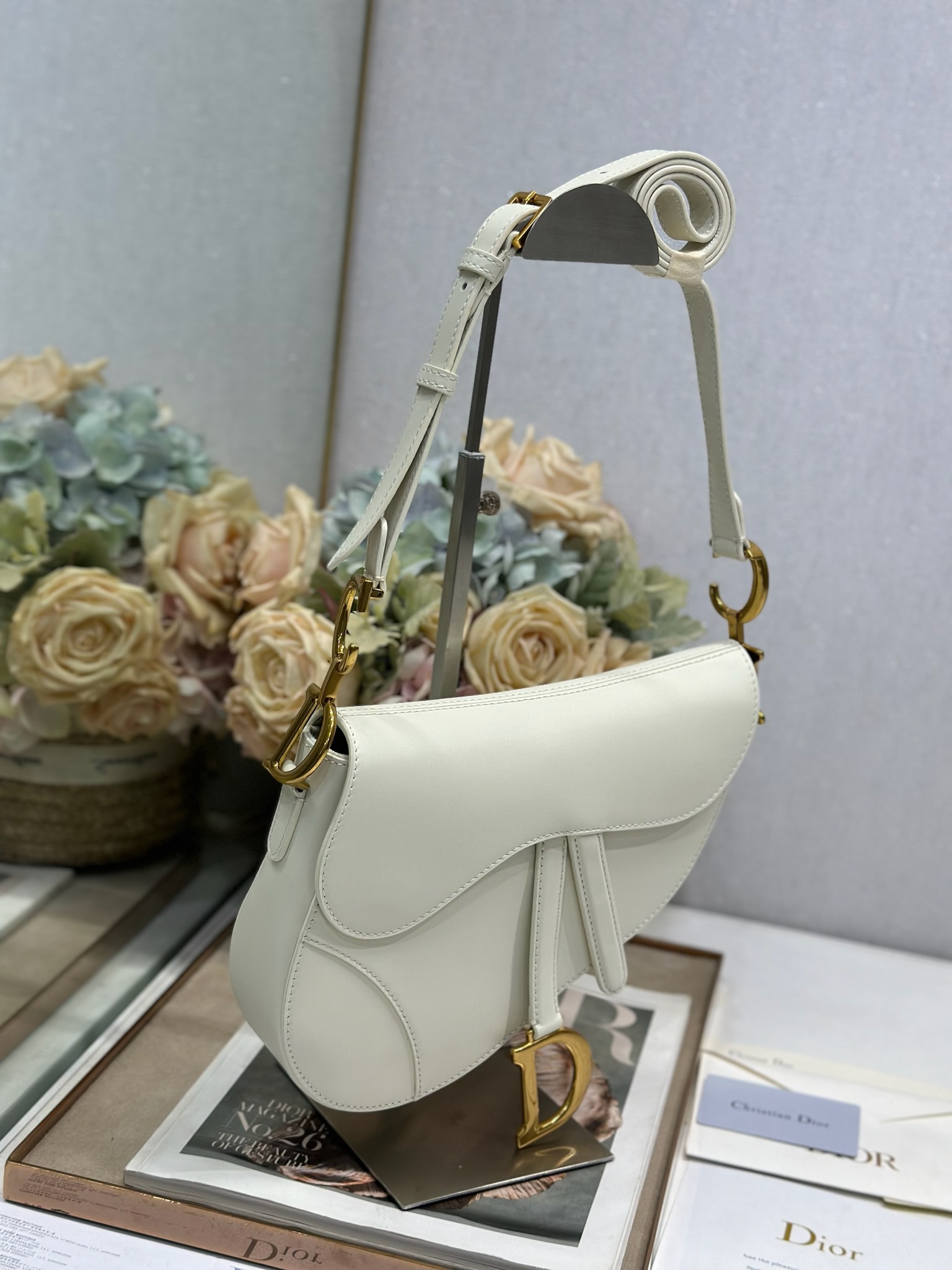 Dior Soft Saddle Bag, White Leather, Medium Size with Adjustable Strap 3 i1747729670 7913 1