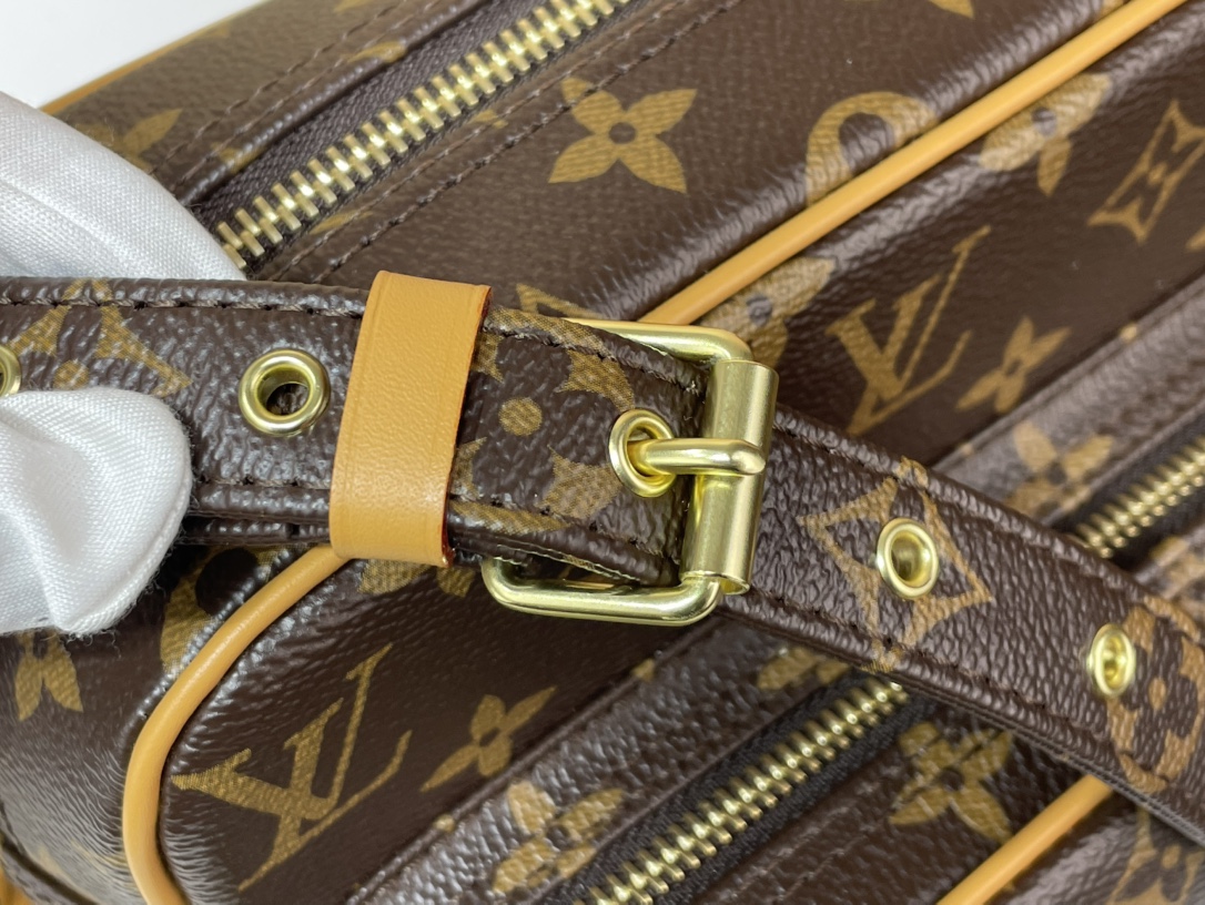 Louis Vuitton Monogram 斜挎包lv,包 7