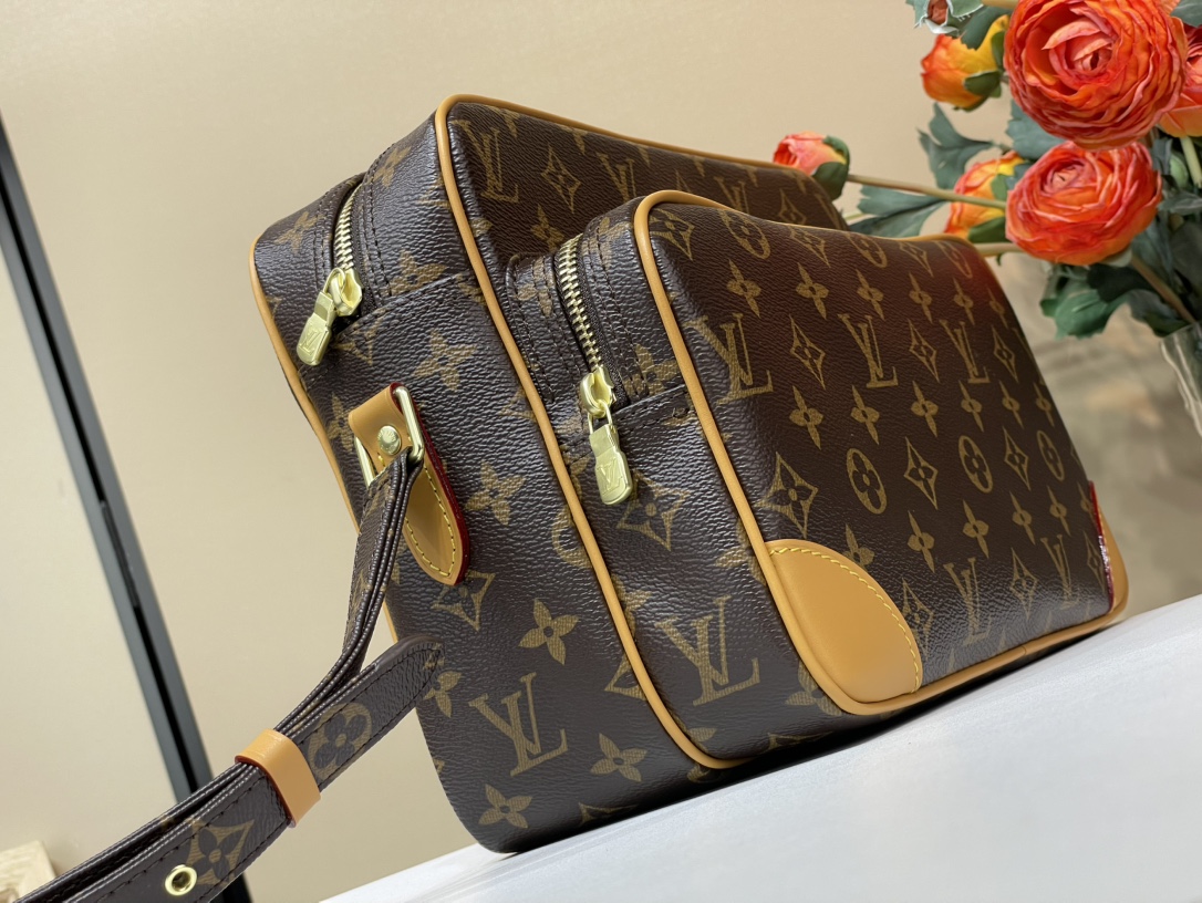 Louis Vuitton Monogram 斜挎包lv,包 2