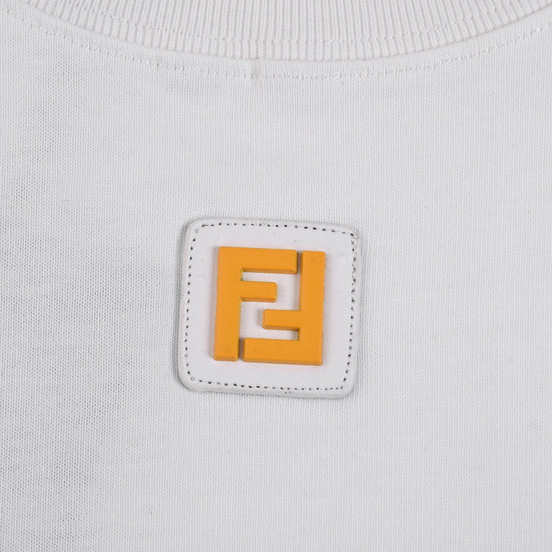 芬迪/Fendi 夏季新品 立体字母硅胶圆领短袖T恤
