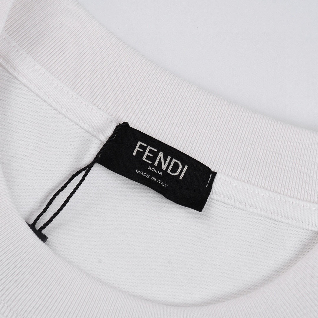 芬迪/Fendi 夏季新品 立体字母硅胶圆领短袖T恤