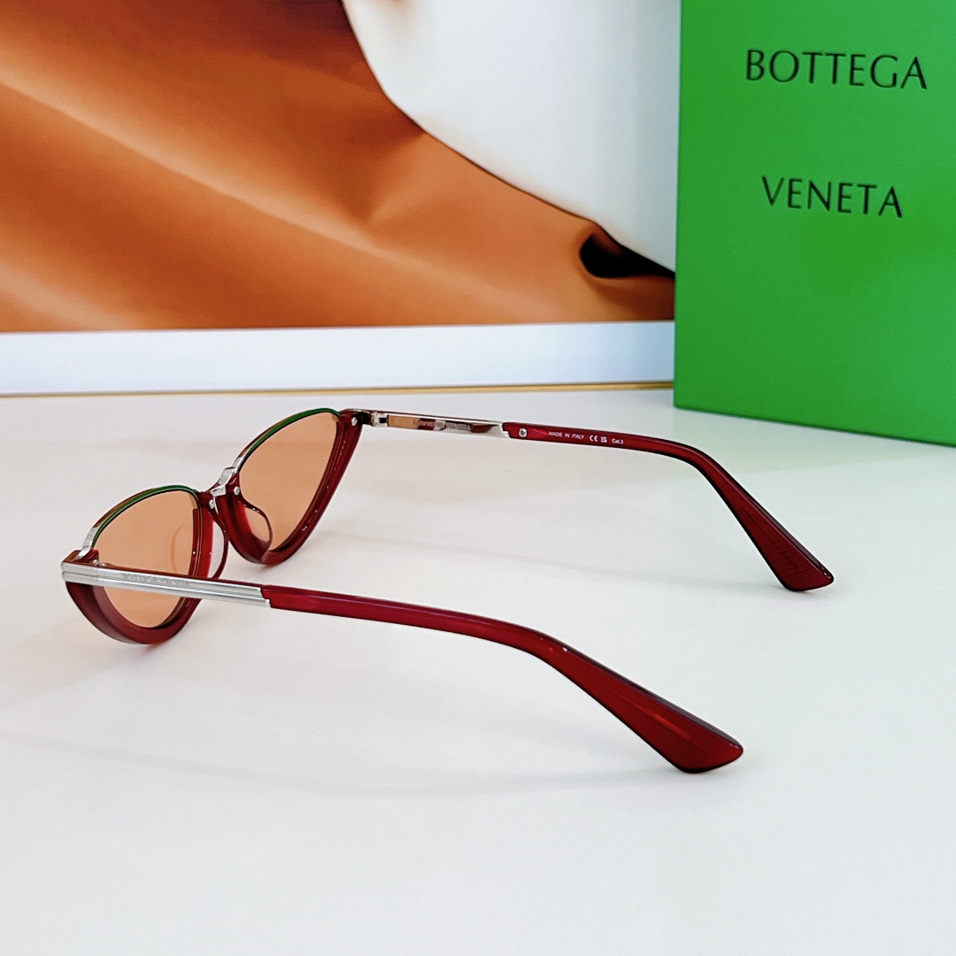  BOTTEGA VENET*
MOD：BV1346S
size：56口17-145
🔝🔝
