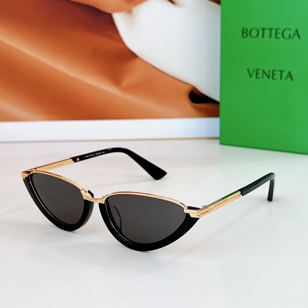  BOTTEGA VENET*
MOD：BV1346S
size：56口17-145
🔝🔝