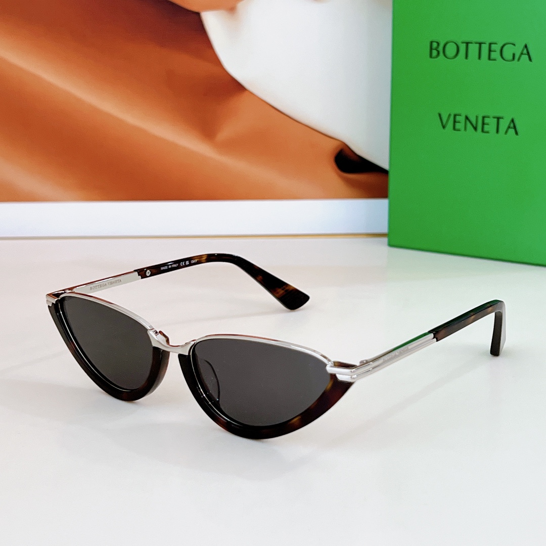  BOTTEGA VENET*
MOD：BV1346S
size：56口17-145
🔝🔝