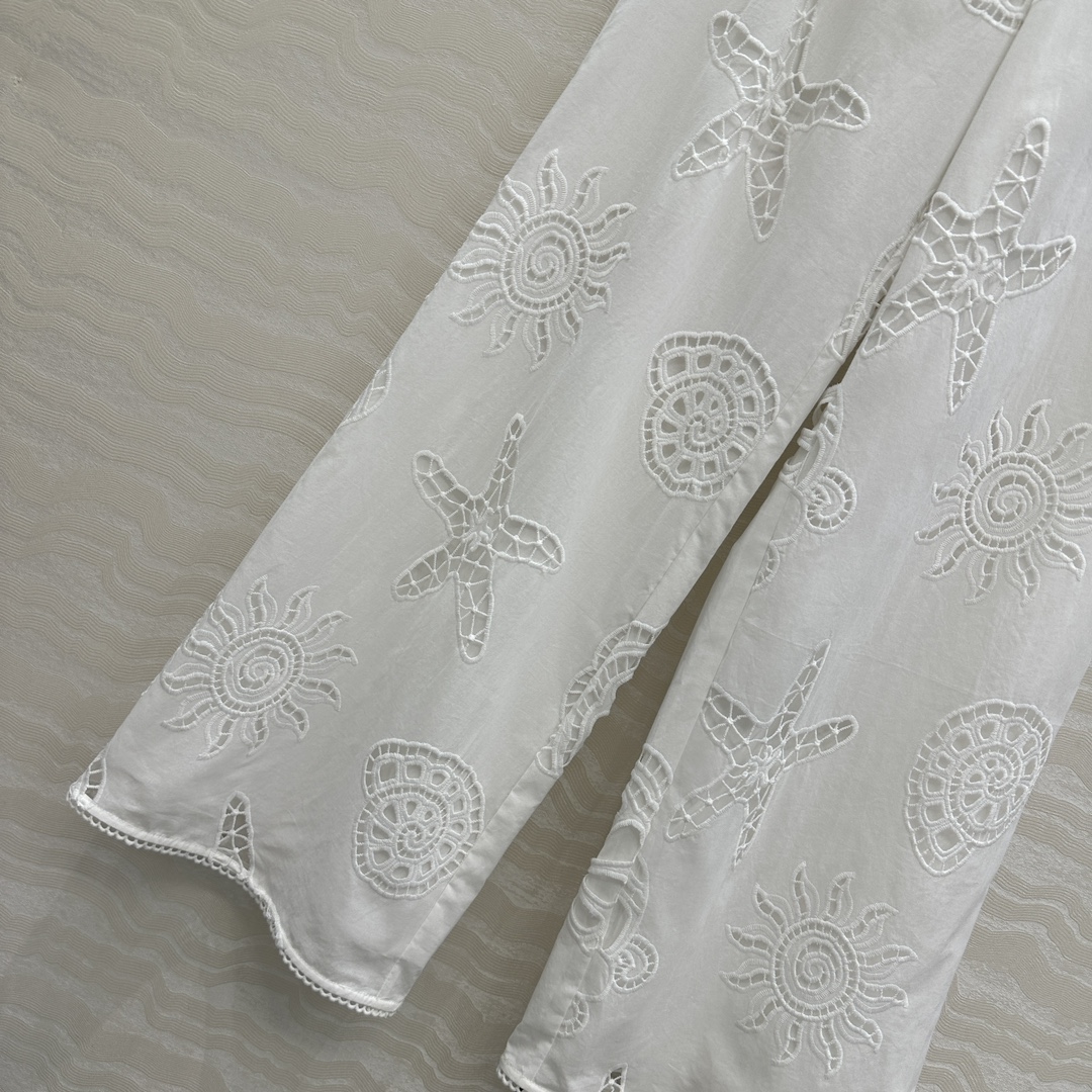 High-End Monolithic Quality Female Suit with Exclusive Holiday Design and Classic Pants - 图片 7