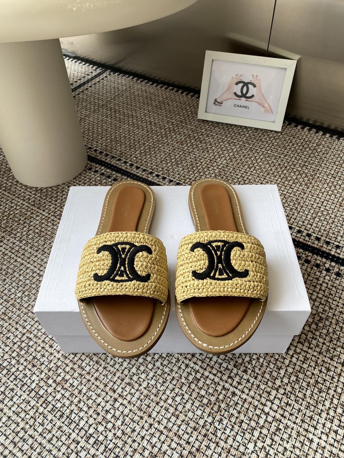 NO:511926,CELINE Purchase level Spring and summer new Arc de Triomphe retro Roman sandals slippers No pressure in and out of the counter, heavy industry version, refuse to see fake low goods Original last, N debugging, this one is absolutely Vintage retro flavor, upper material Original custom denim genuine leather outsole midsole size 35-40 (40 41 custom made without return or exchange), slippers, celine, sandals, slippers, Leather soles19860909CELINE 思琳 代购级别 春夏新品凯旋门复古罗马凉鞋拖鞋 进出专柜无压力,重工版,拒绝一眼假low货 原版楦型,调试N次、这款上脚绝对Vintage复古风味十足 鞋面材质 原版定制牛仔布 真皮大底中底码数35-40(40 41定做不退换),拖鞋,celine,sandals,slippers,Leather soles,Women's Shoes