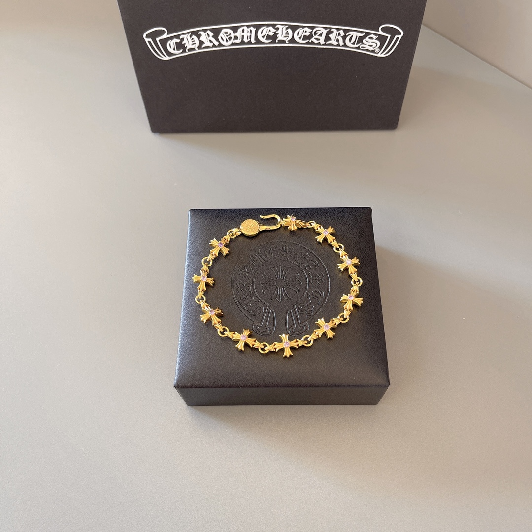 NO:583055,With purple diamonds, so handsome. The latest Chrome Hearts. No explosions. Factory direct sales. Original one-to-one replica. Chrome Hearts Gold Bracelet, jewelry boutique, chrome hearts, bracelet, gold19860909带紫色钻 太帅爆了最新款克罗心 不爆不发 厂家直销 原版一比一复刻 克罗心黄金手链,饰品精品,chrome hearts,bracelet,gold,Jewelry