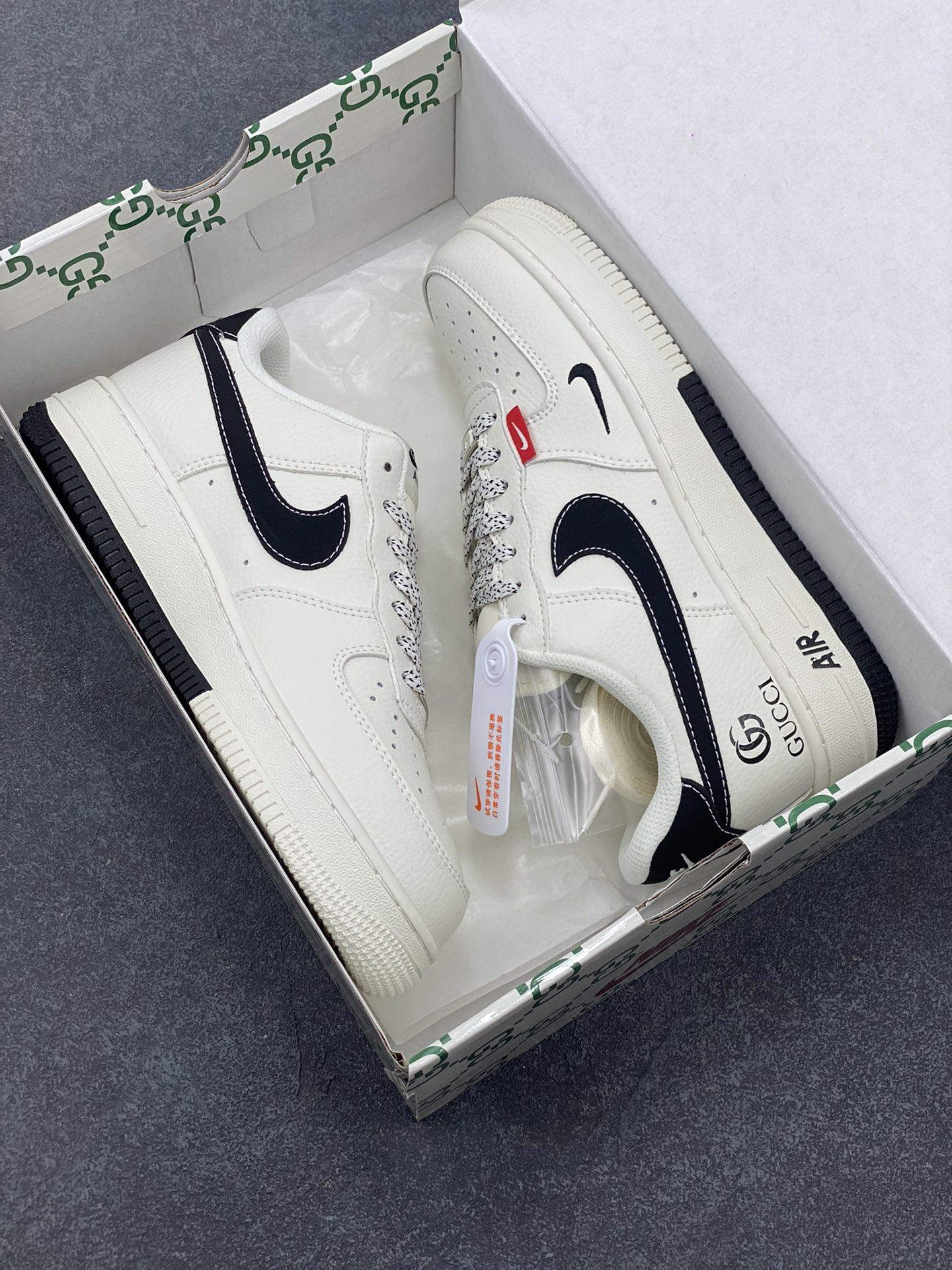 图片[9]-NIke Air Force 1 \’07 Low “古驰联名——双拼小黑勾”空军一号 低帮 运动鞋 休闲鞋 折边针车 工艺难度大 原楦头原纸板 原装鞋盒 定制五金配件 内置全掌气垫 原厂鞋底 货号：CS5288-009 尺码：36 36.5 37.5 38 38.5 39 40 40.5 41 42 42.5 43 44 44.5 45-选品中心