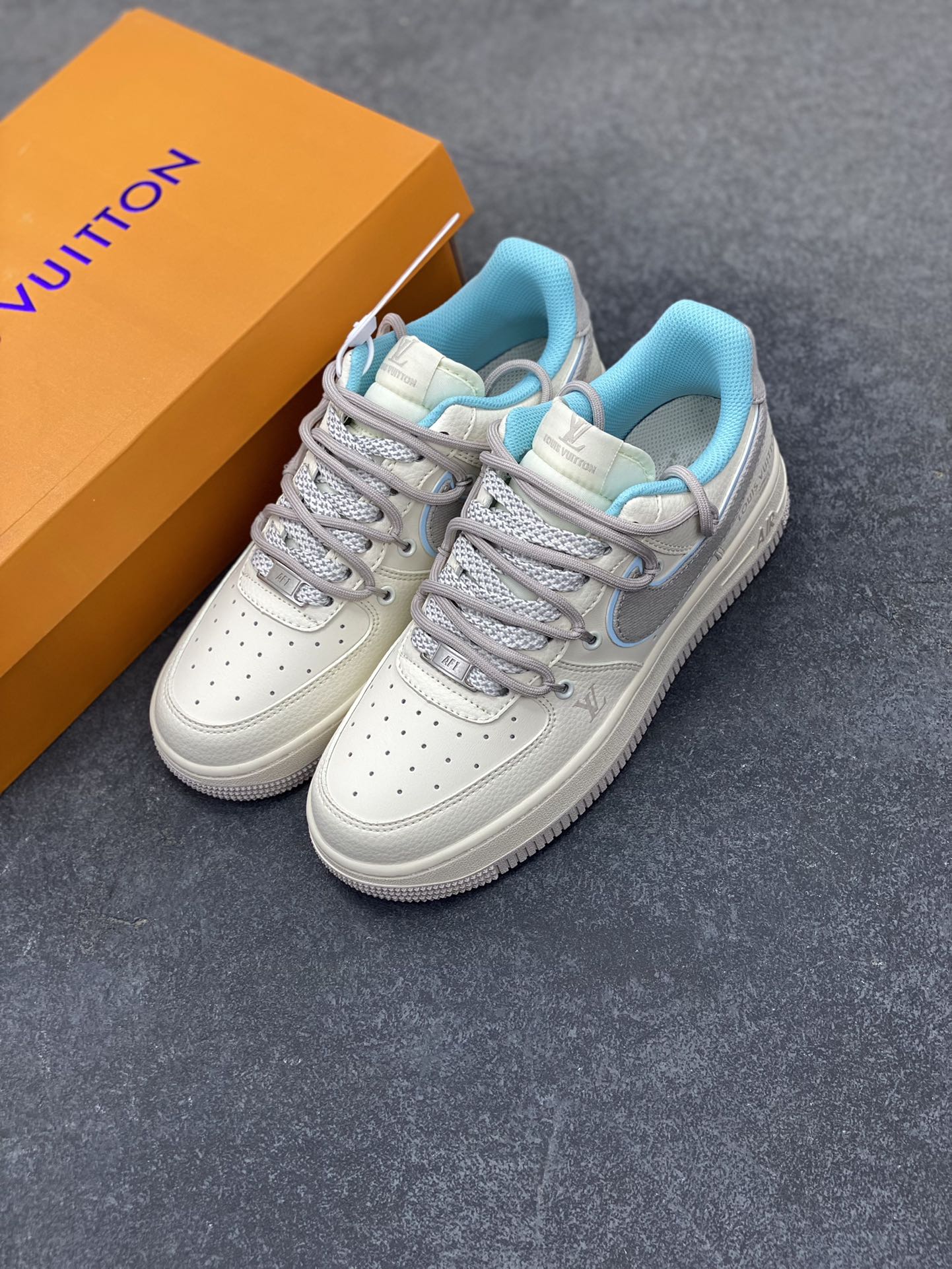 图片[8]-NIke Air Force 1 \’07 Low “LV联名——米青抽绳”空军一号 低帮 运动鞋 休闲鞋 折边针车 工艺难度大 原楦头原纸板 原装鞋盒 定制五金配件 内置全掌气垫 原厂鞋底 货号：DM6868-095 尺码：36 36.5 37.5 38 38.5 39 40 40.5 41 42 42.5 43 44 44.5 45-选品中心