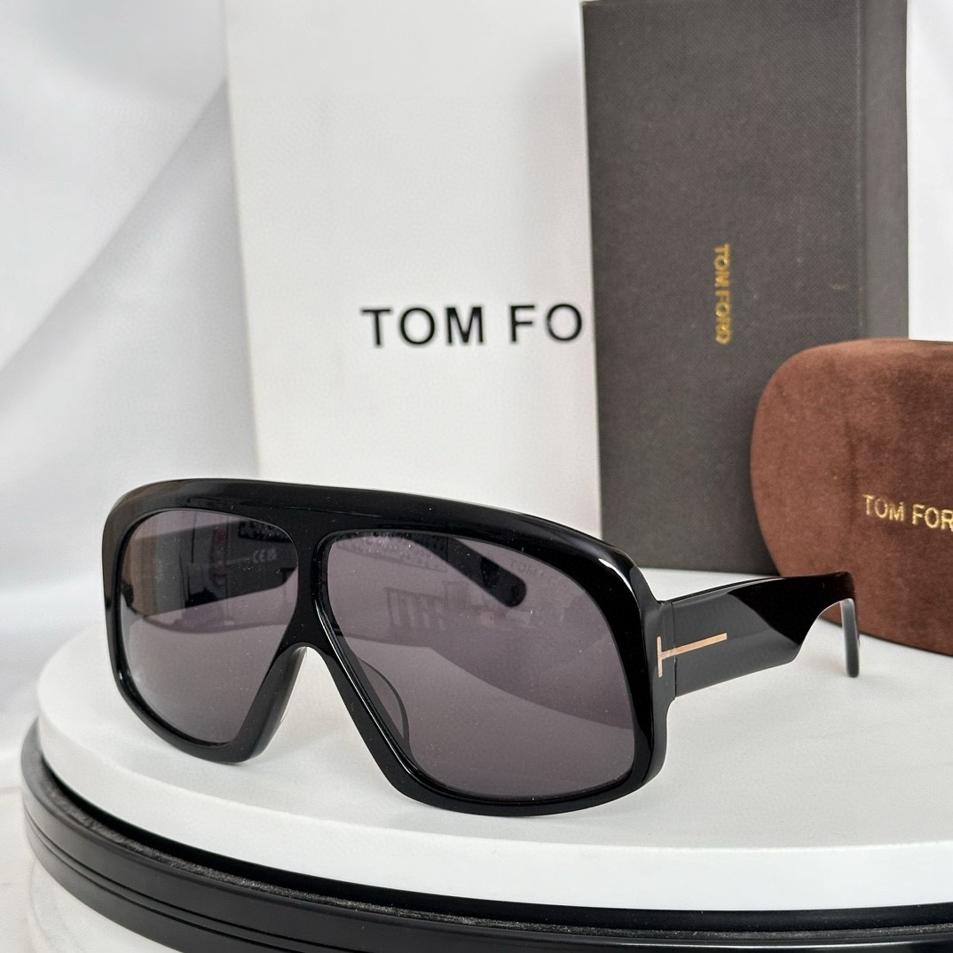  ‼️TOM FOR*🎈
官网款 高品质大框镜👍
MODEL：FT0965