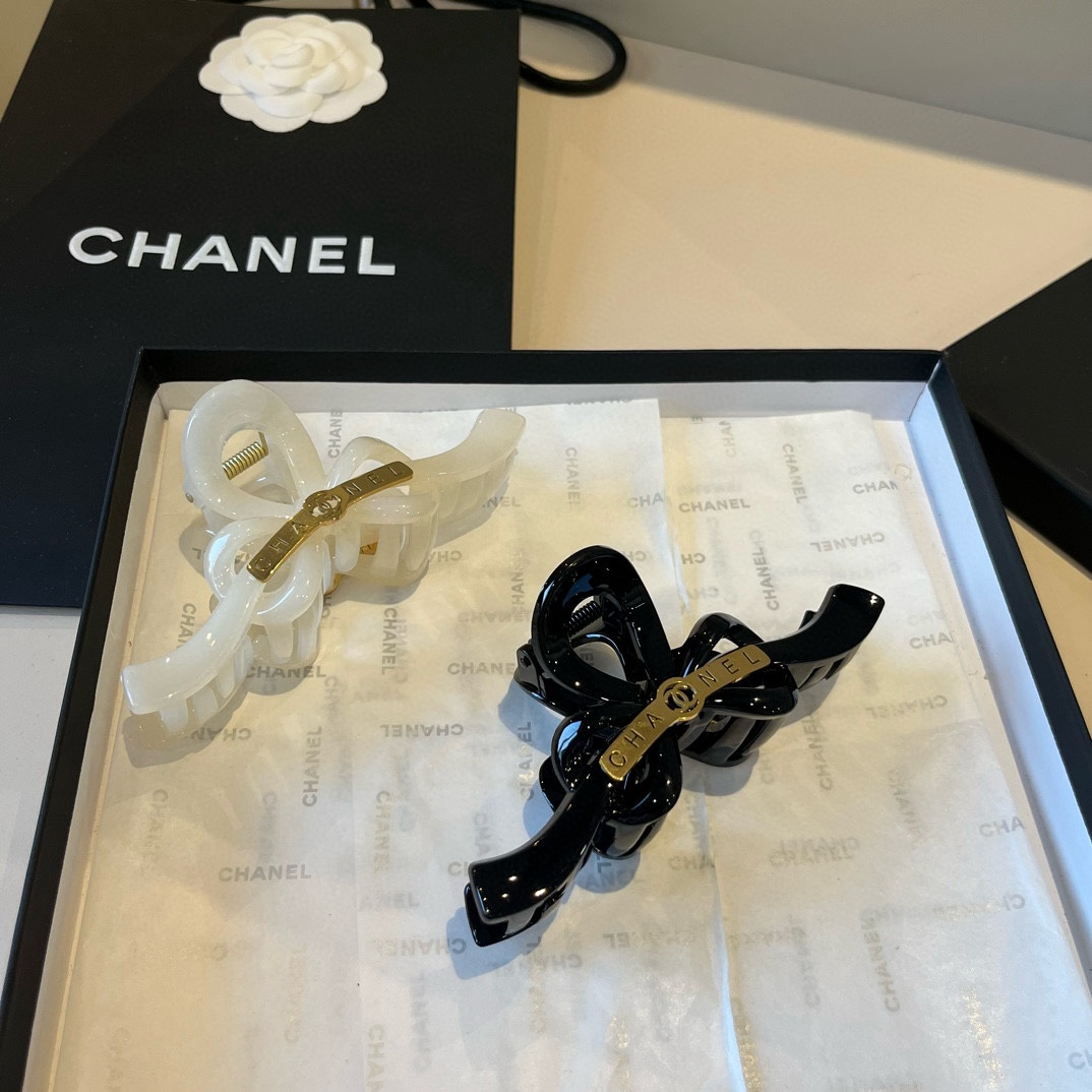 ¥
Chanel香奈儿发夹