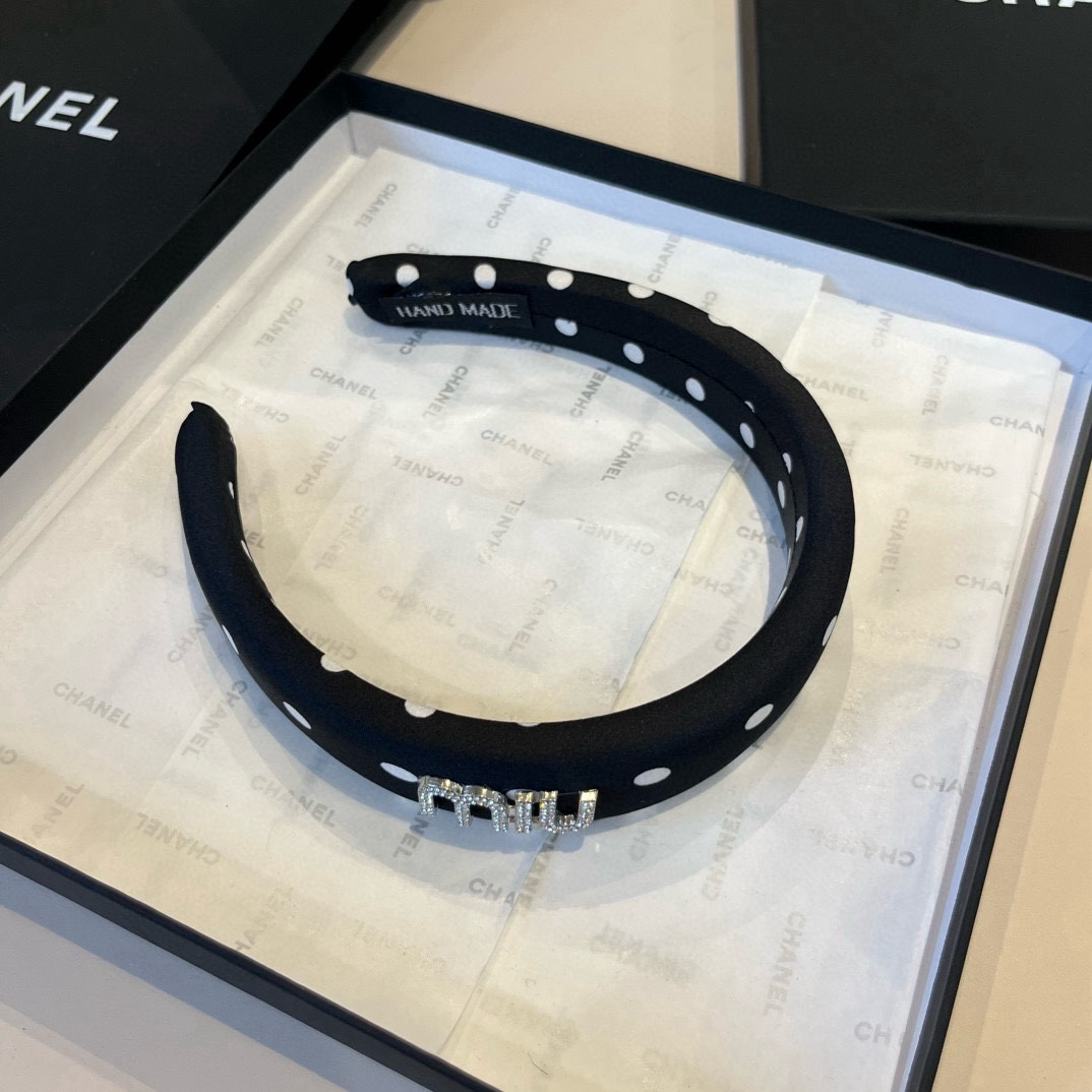 

miumiu缪缪新款发箍