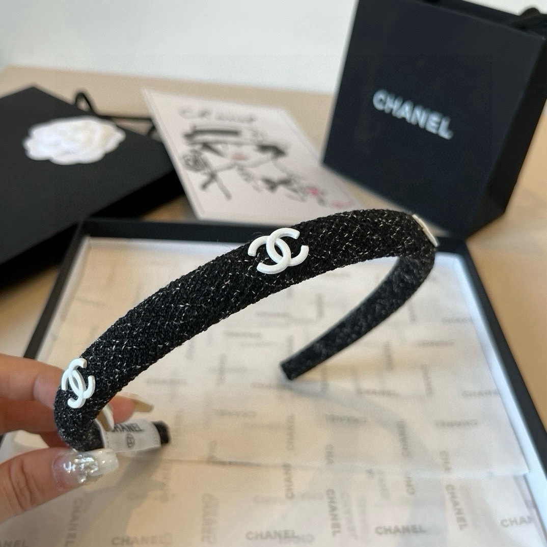 ¥

Chanel香奈儿发箍 经典小香头箍