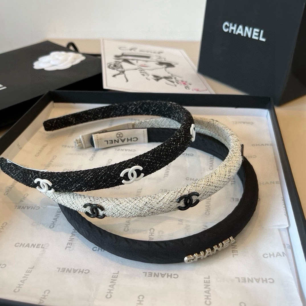 ¥

Chanel香奈儿发箍 经典小香头箍