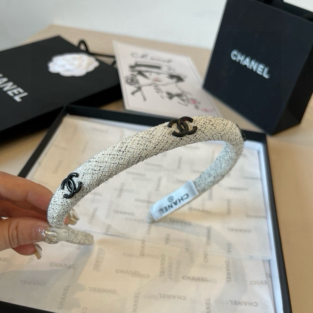 ¥

Chanel香奈儿发箍 经典小香头箍