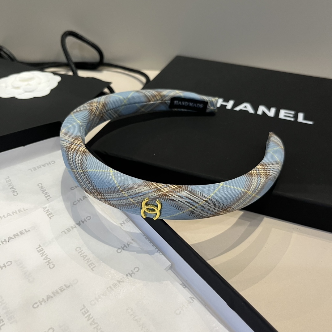 ¥

Chanel香奈儿发箍 经典小香头箍