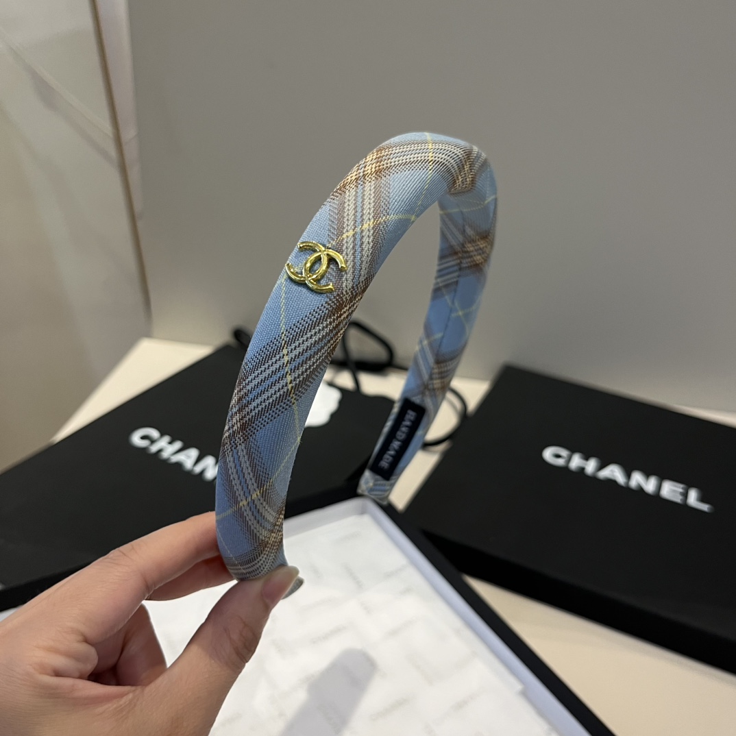 ¥

Chanel香奈儿发箍 经典小香头箍