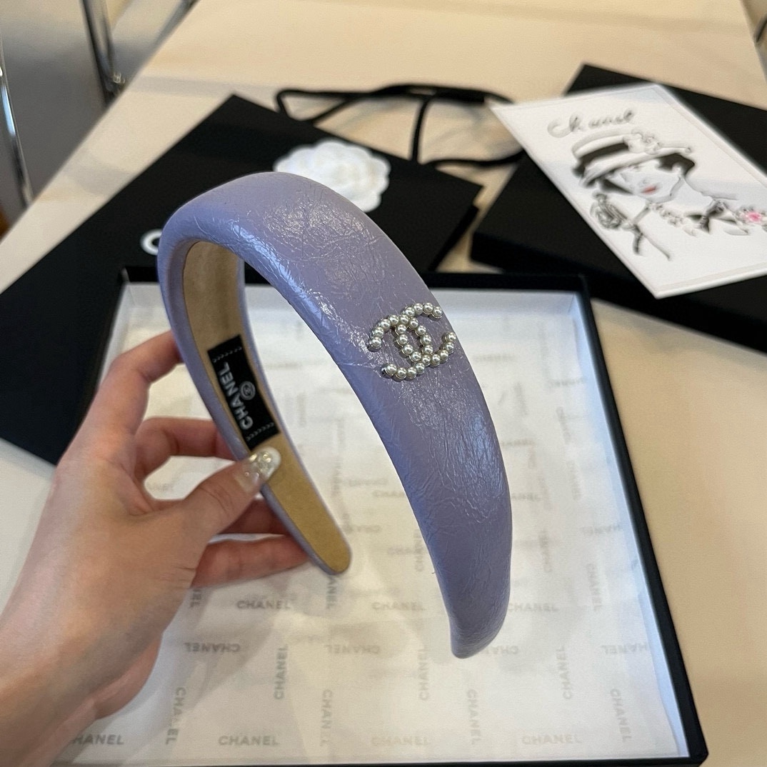 ¥

Chanel香奈儿新款发箍