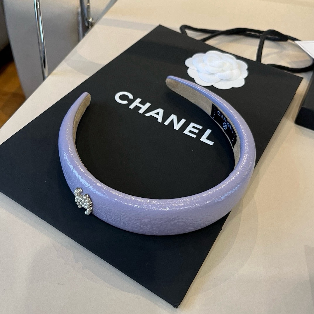 ¥

Chanel香奈儿新款发箍